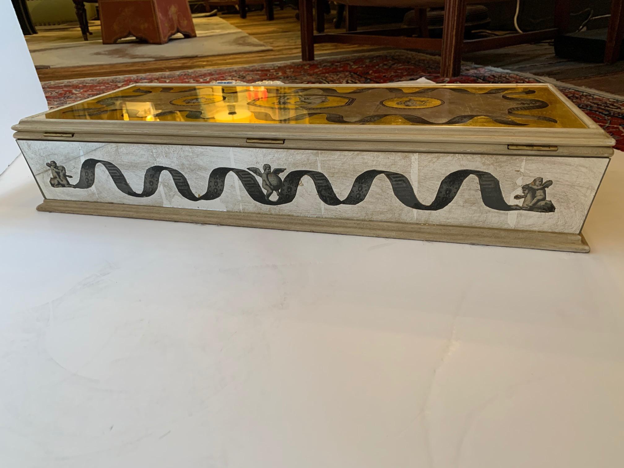 Glamorous Vintage Églomisé Mirrored Jewelry Box 9