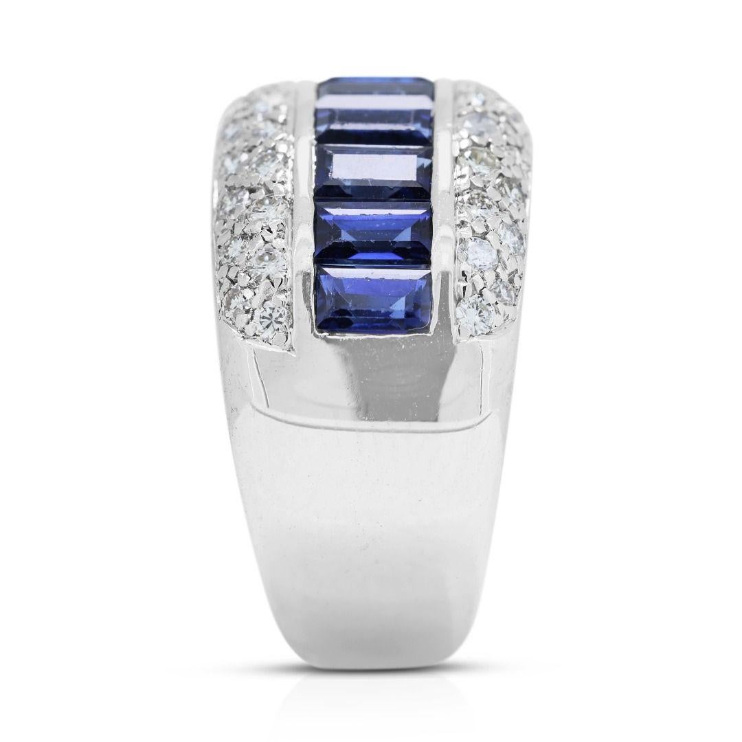 Bague glamour faite à la main avec saphir 1,85 carat et diamants en or blanc 18 carats en vente 1