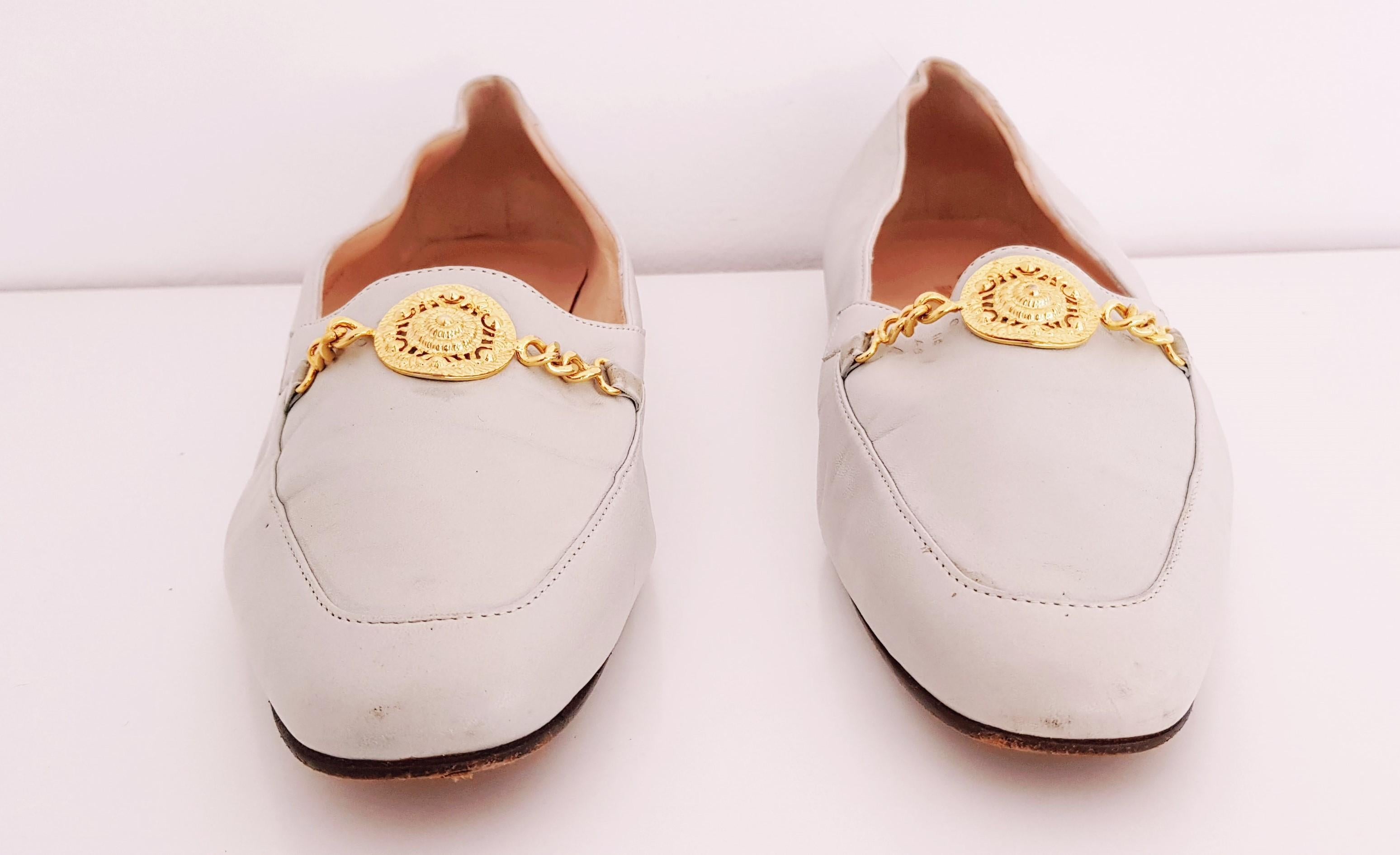 Glamour Boutique x Versace Leather Flat Ballerines with Golden Medallion For Sale 1