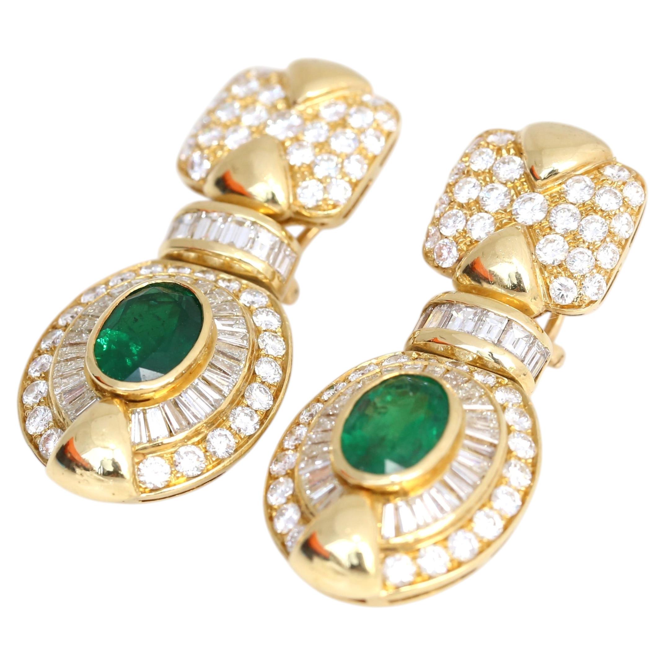 Glamour Vintage Emeralds Diamonds Earrings Yellow Gold 18K, 1984