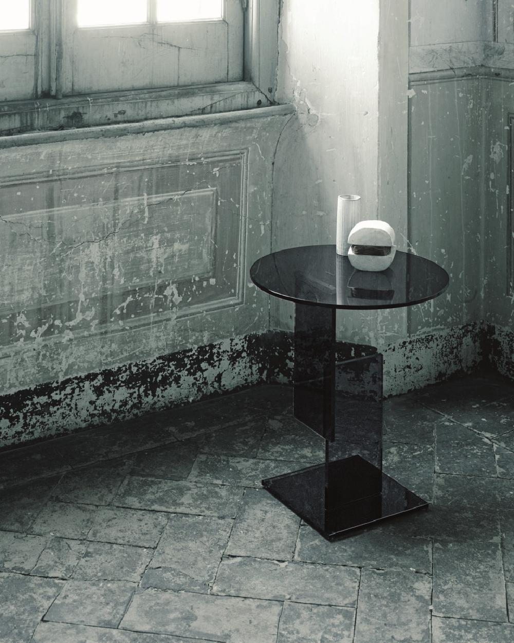 Glas Italia DON GERRIT Niedriger Tisch aus Fumé von Jean-Marie Massaud im Zustand „Neu“ im Angebot in Brooklyn, NY