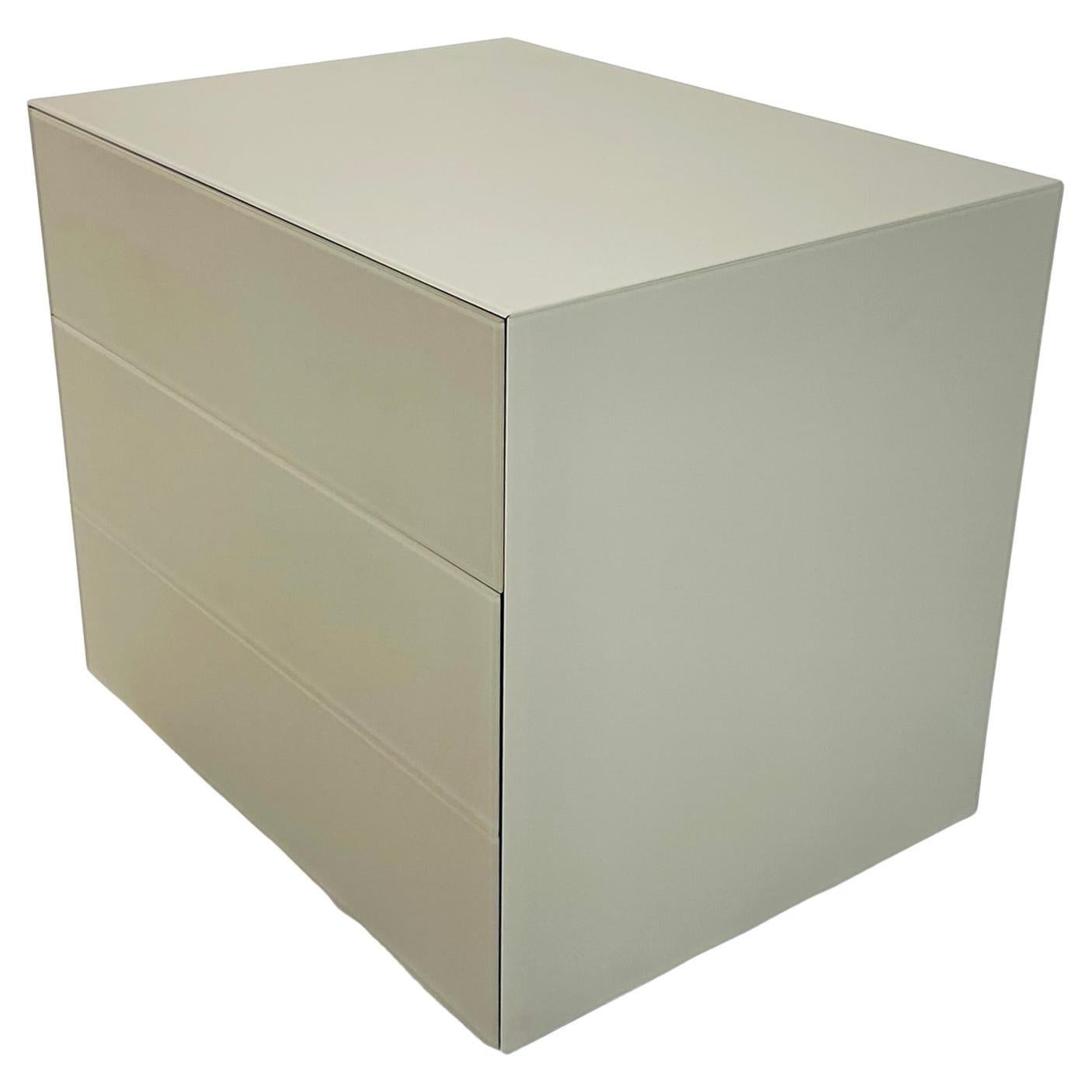 Glas Italia, Comodino moderno a 3 cassetti in vetro grigio, moderno italiano