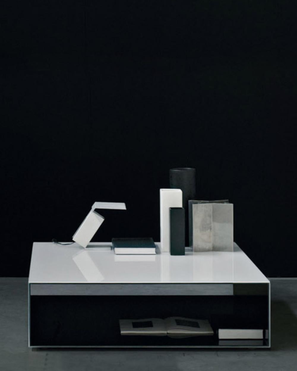 Italian Glas Italia SiO2 Tunnel Low table by Piero Lissoni For Sale