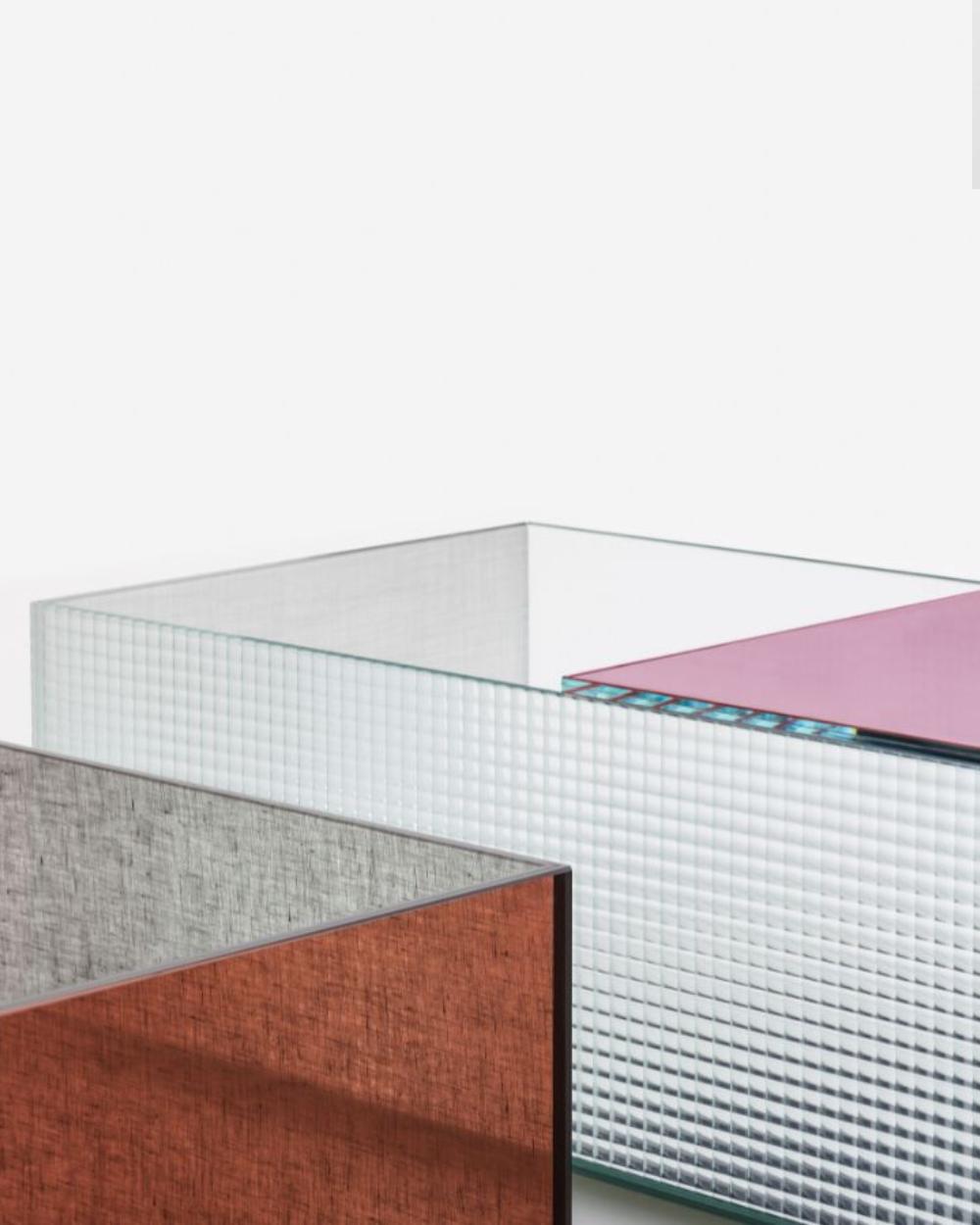 Moderne Glas Italia SPECTRUM Table basse carrée de Piero Lissoni en vente
