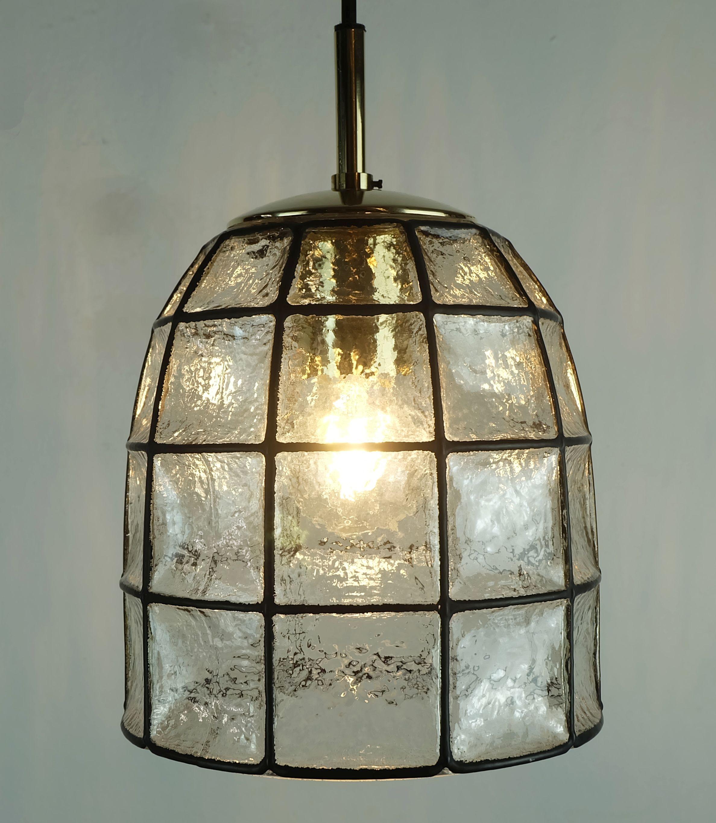 Lampada a sospensione in vetro glashuette Limburg 1960's 70's modello 4184 In condizioni buone in vendita a Mannheim, DE