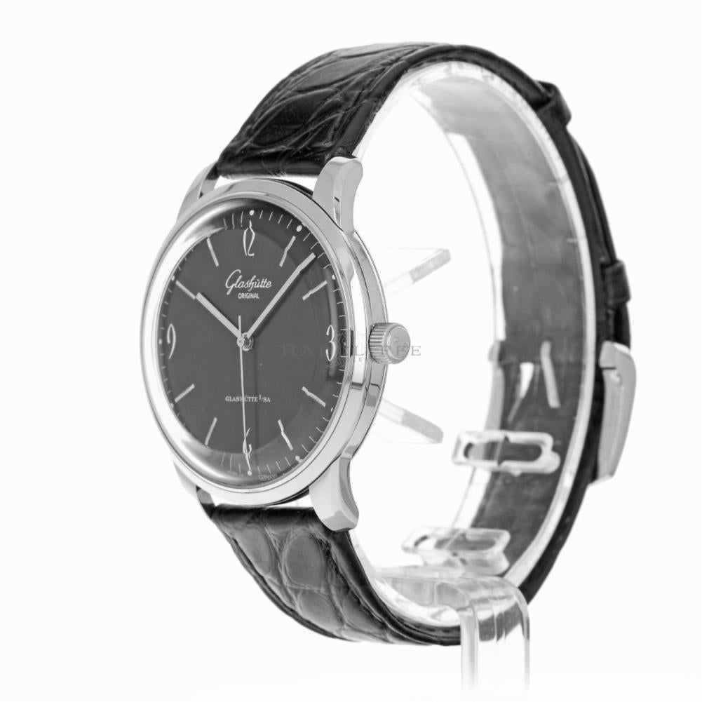 Glashutte Original Senator Reference #:39-52-04-02-04. men's  stainless steel, Glashutte Original, Senator  39-52-04-02-04, automatic self wind. Verified and Certified by WatchFacts. 1 year warranty offered by WatchFacts.