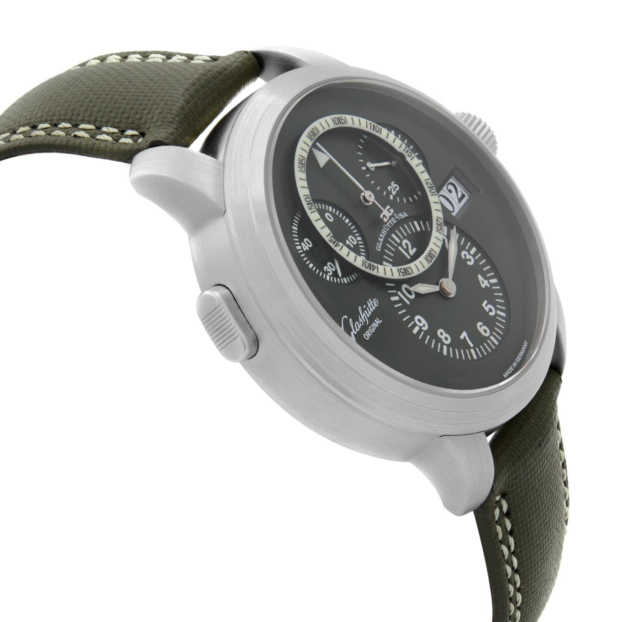 Glashütte Original Pano Navigator Platin Grünes Zifferblatt Herrenuhr 1-95-01-07-14-04 im Angebot 1