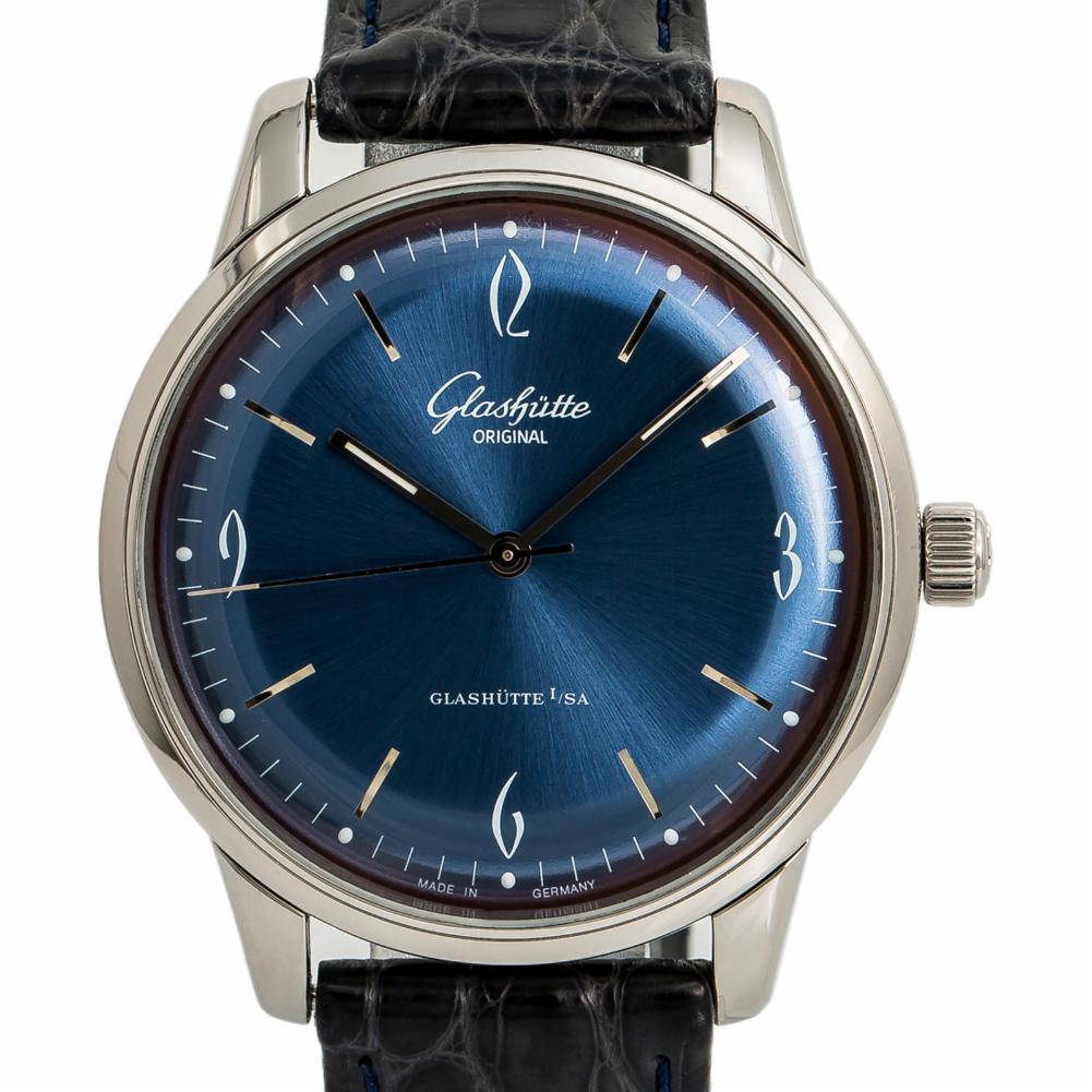 Glashutte 1960s 1-39-52-06-02-04 Men's Automatic Watch SS Blue Dial In Excellent Condition For Sale In Miami, FL