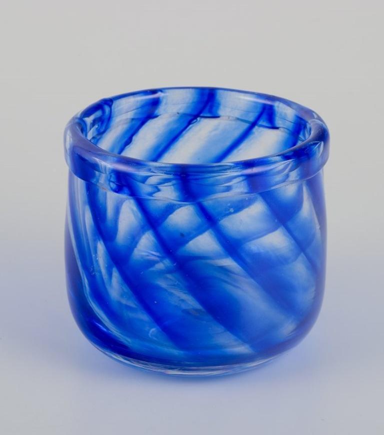 Glashytten, Nykøbing Sjælland, Dänemark. Schale, Vase und Krug aus Kunstglas. im Zustand „Hervorragend“ im Angebot in Copenhagen, DK