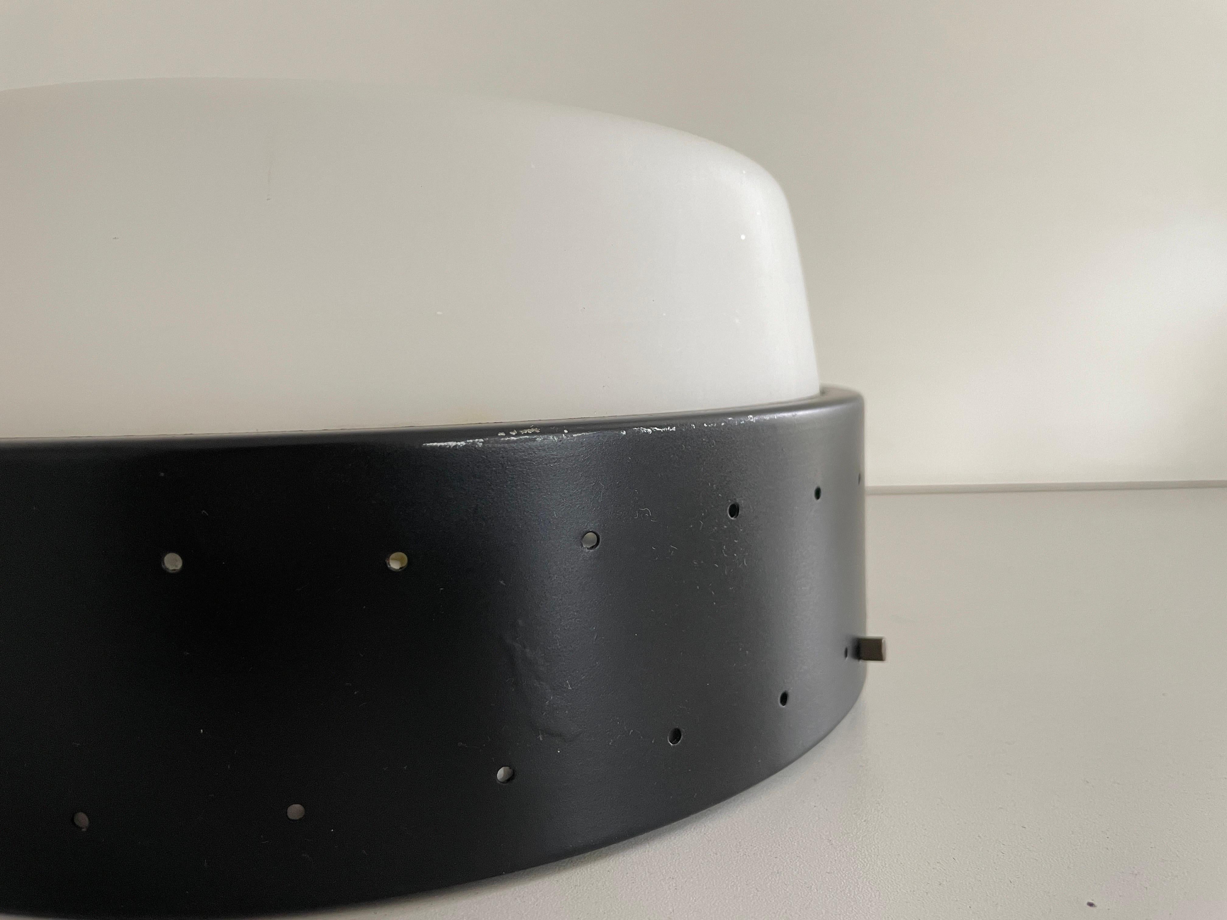 Lámpara empotrada de cristal y metal negro de Greco illuminazione, años 50, Italia Metal en venta