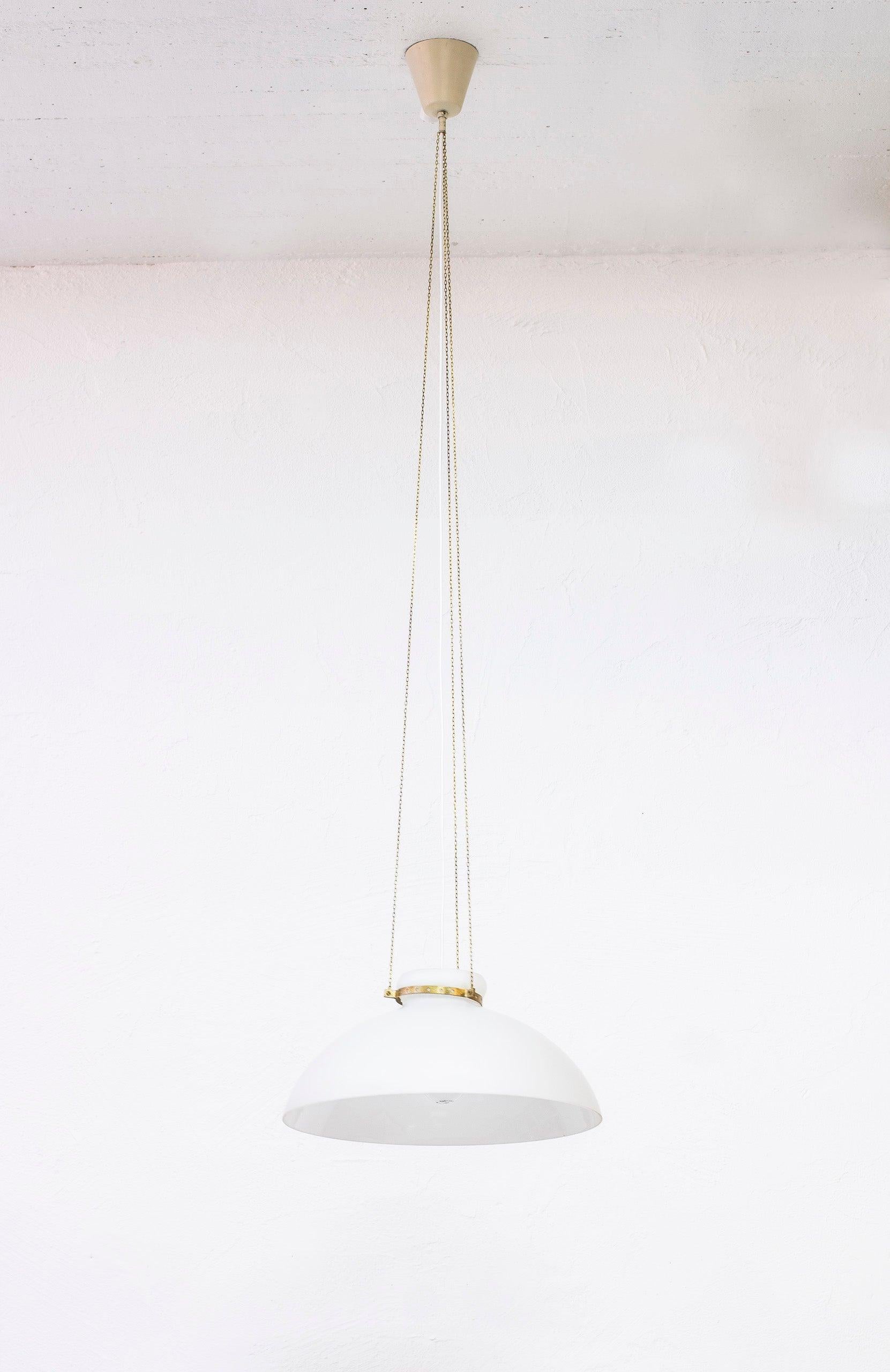 Ceiling lamp model 