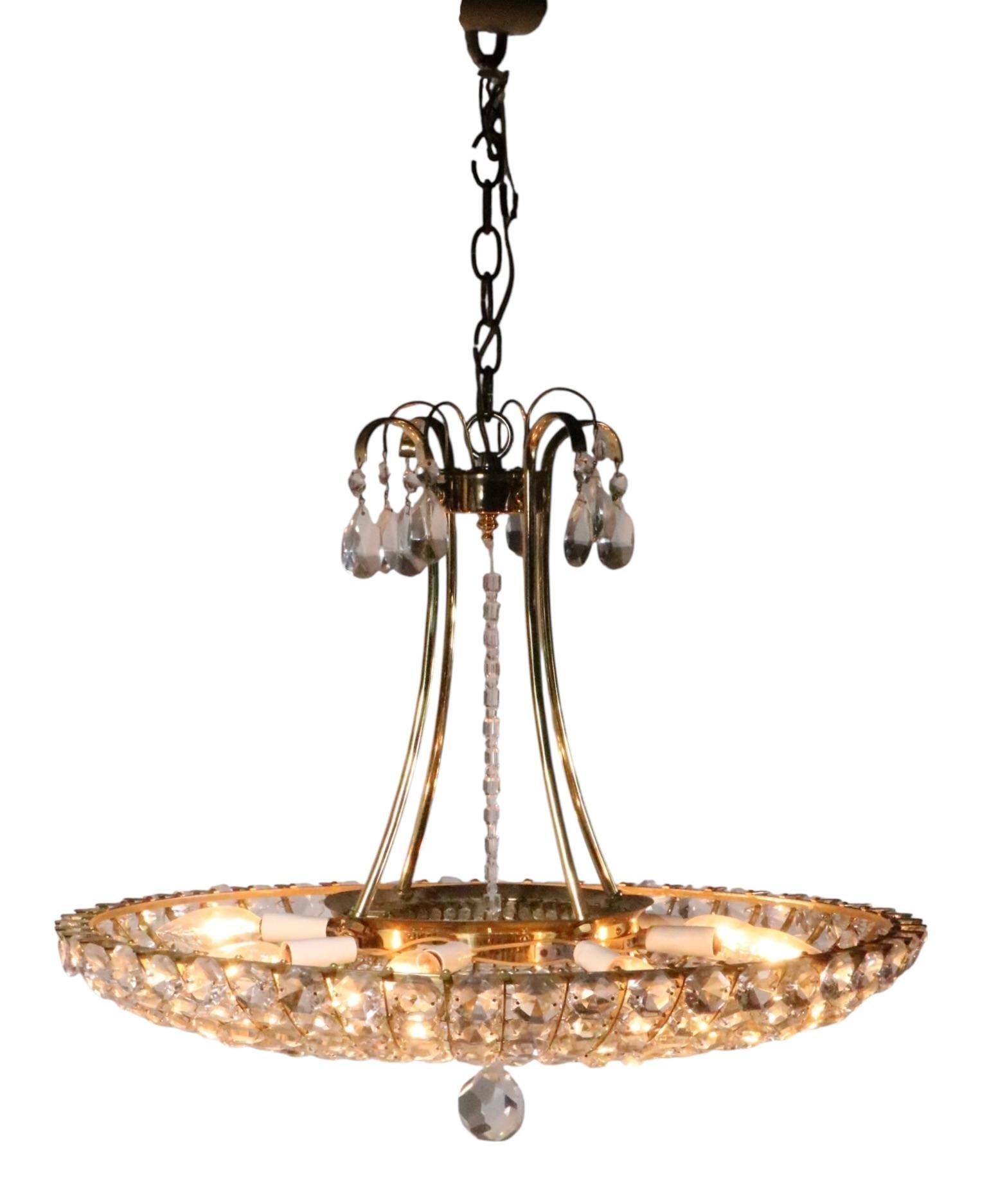Lustre en verre et laiton attribué à A.I.L.C. c. 1960's en vente 3