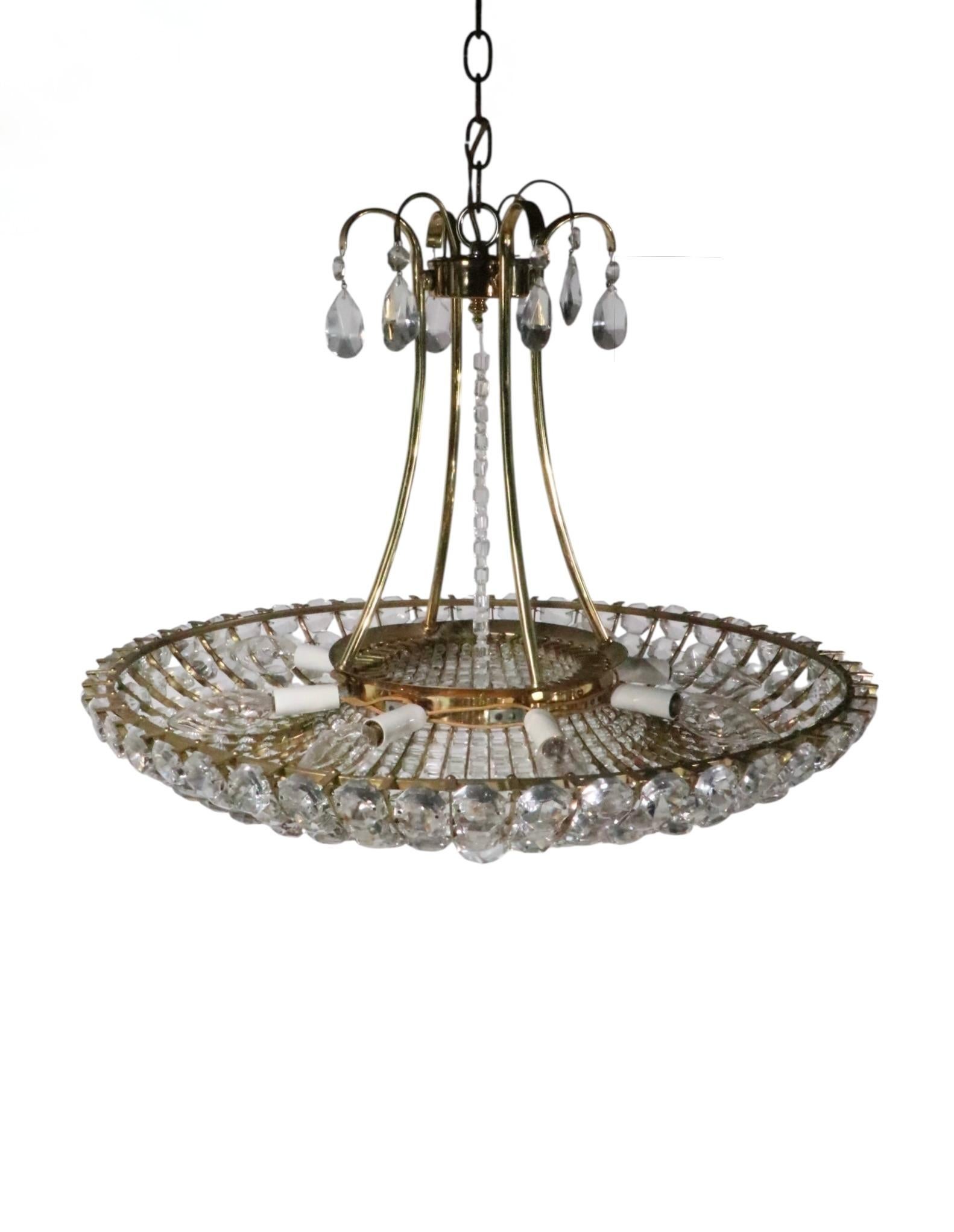 Laiton Lustre en verre et laiton attribué à A.I.L.C. c. 1960's en vente