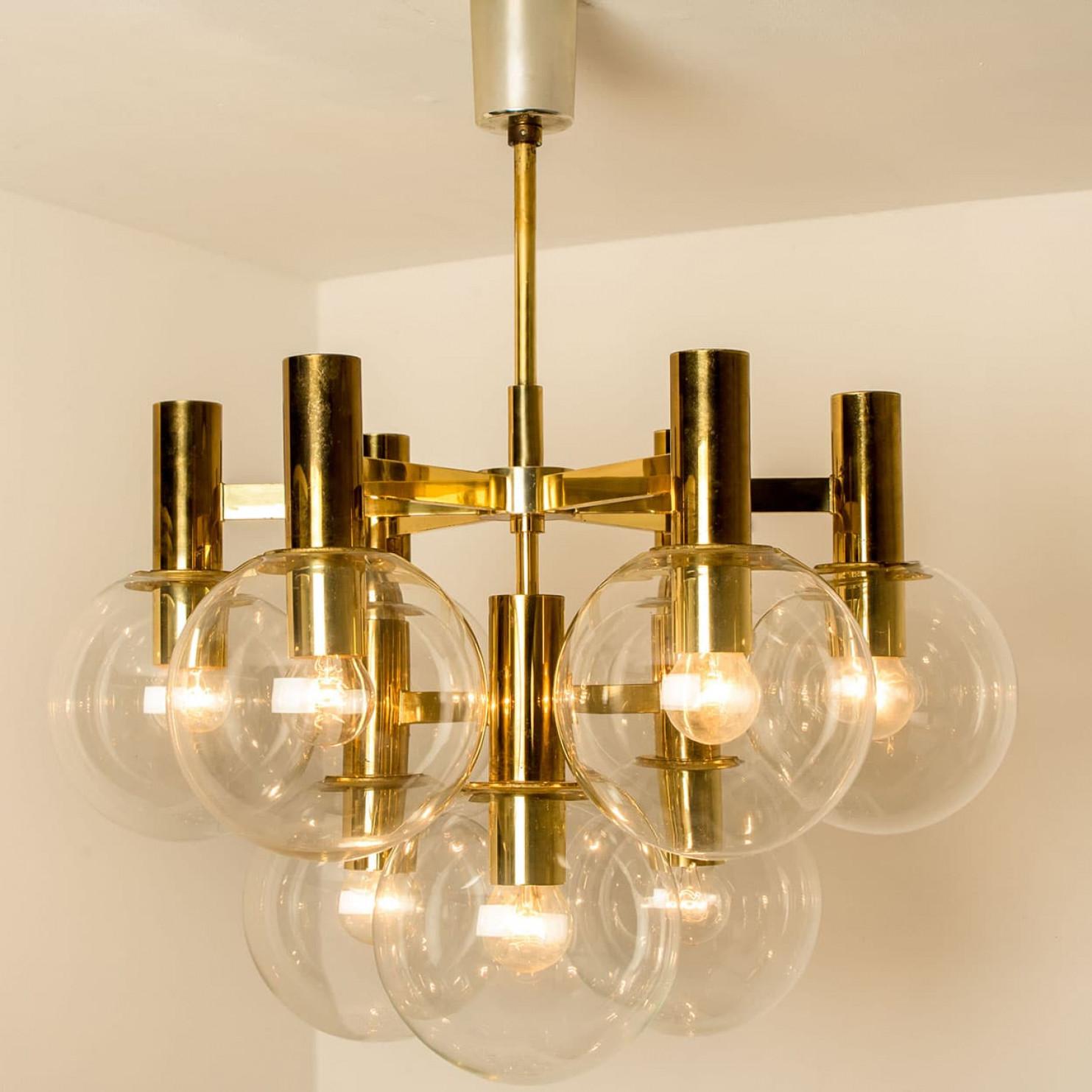 Fin du 20e siècle Glass and Brass Chandelier in the Style of Jakobsson, 1970s en vente