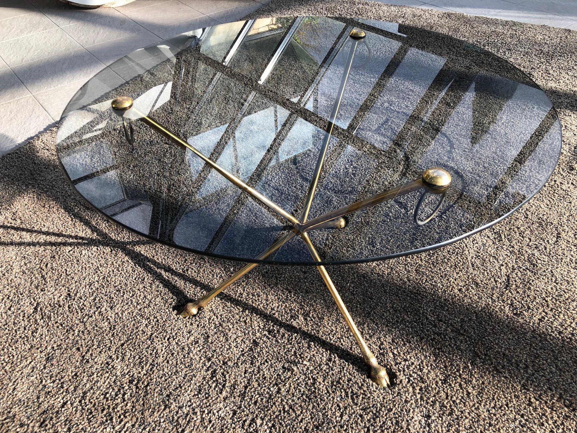 Glass and Brass Coffee Table 1970 in the Style of Maison Jansen In Good Condition For Sale In Saint Rémy de Provence, FR