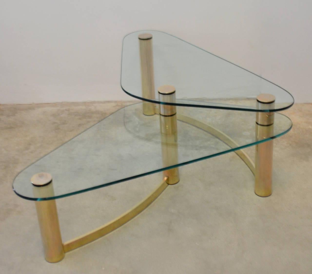 Glass and Brass Coffee Table In Good Condition For Sale In West Palm Beach, FL