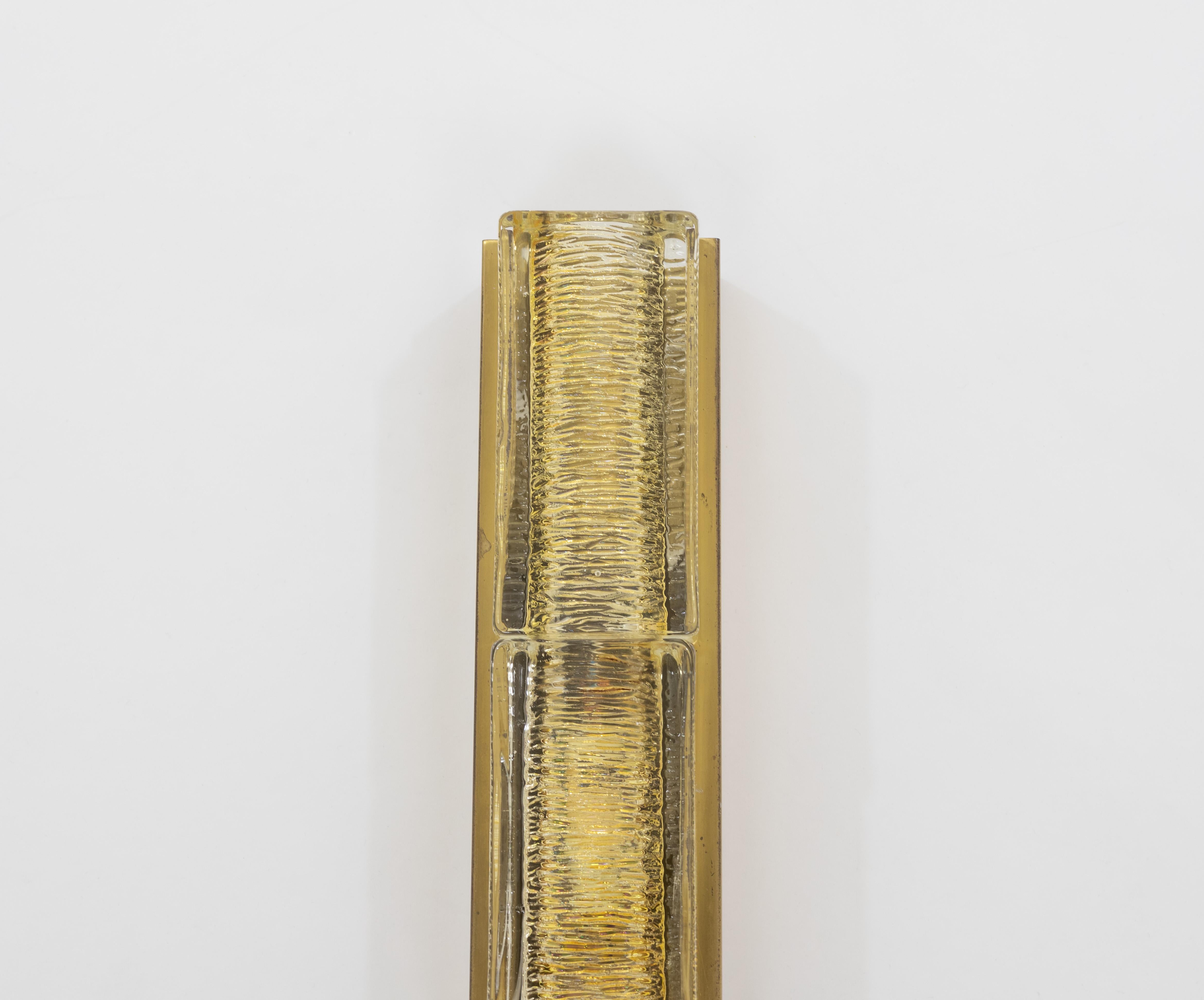 Wandleuchte aus Glas und Messing Double Atlantic von Vitrika in Gold, 1970er Jahre im Angebot 1