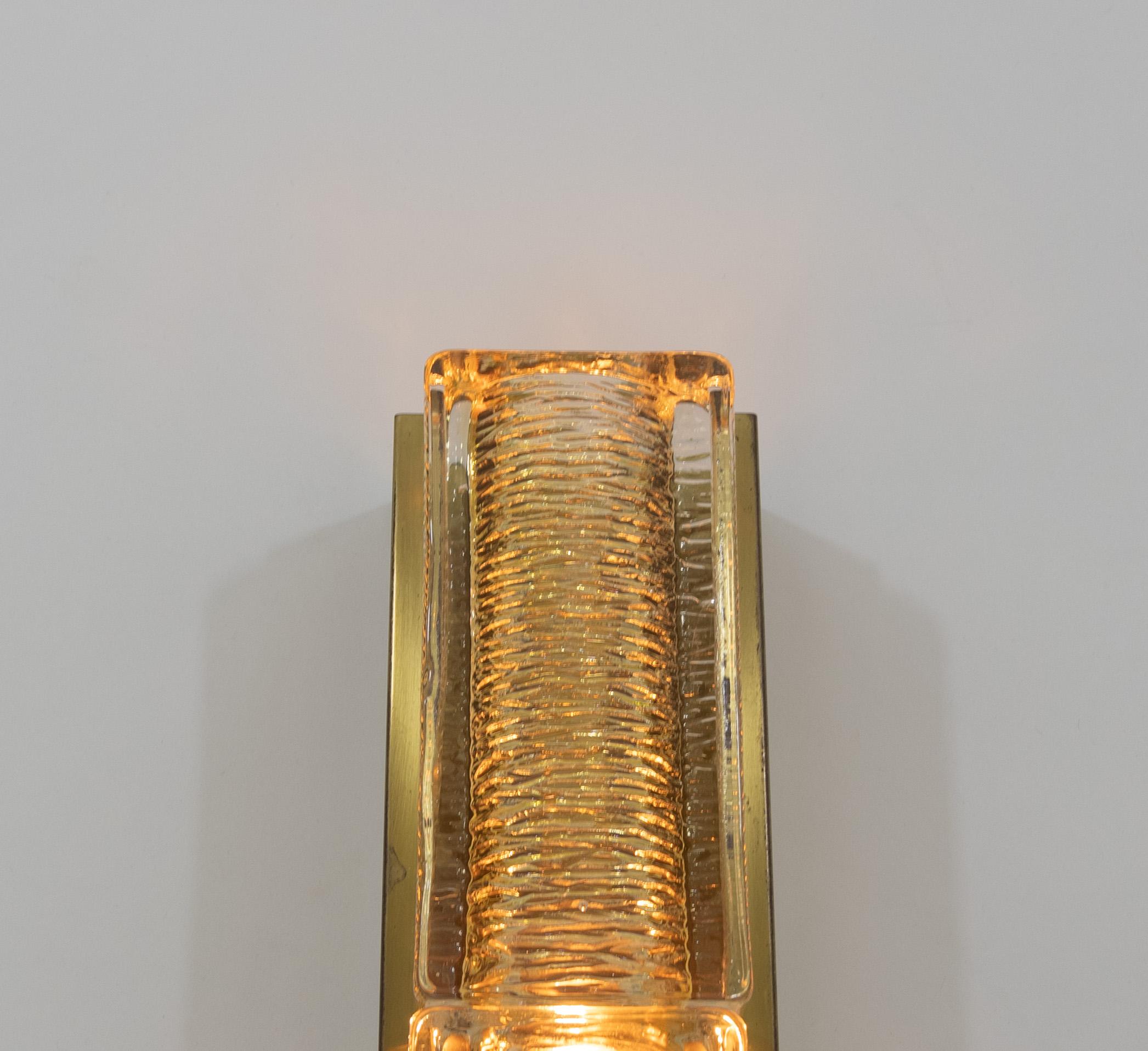 Wandleuchte aus Glas und Messing Double Atlantic von Vitrika in Gold, 1970er Jahre im Angebot 3