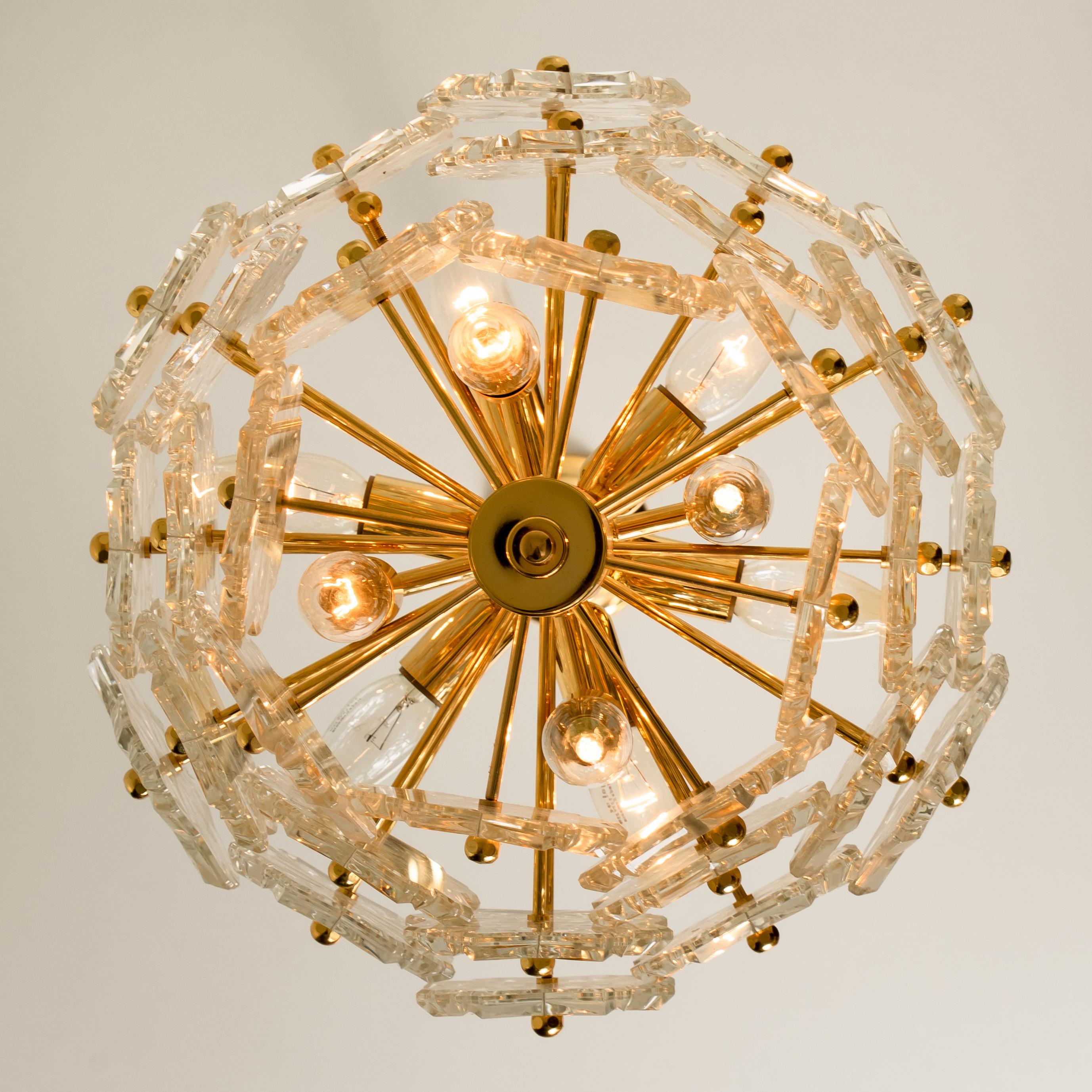 1 of the 2 Glass and Brass Floral Three Tiers Light Fixtures, 1970s For Sale 5