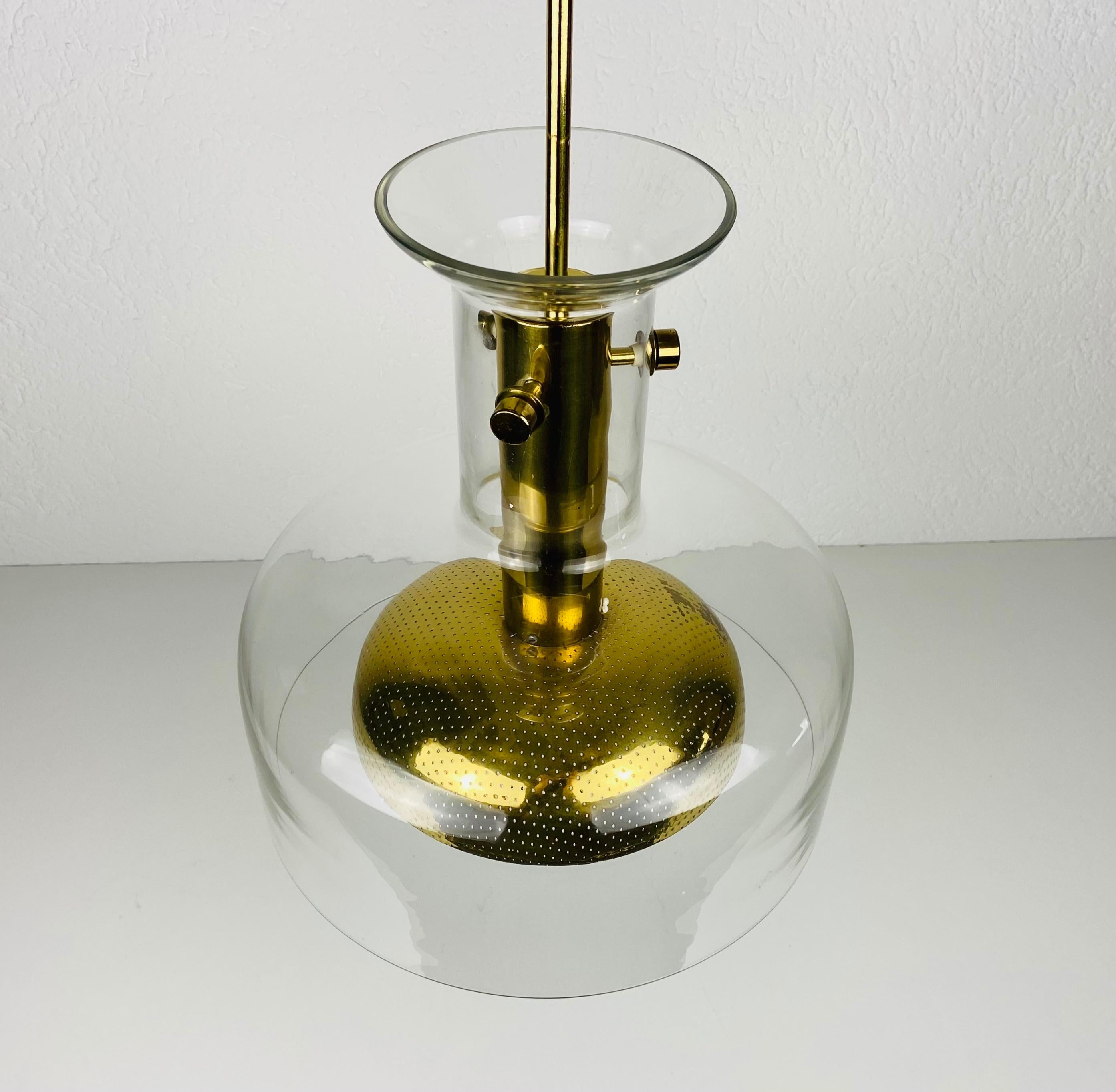 Glass and Brass Pendant Lamp by Anders Pehrson for Atelje Lyktan, Sweden 1960s In Good Condition For Sale In Hagenbach, DE