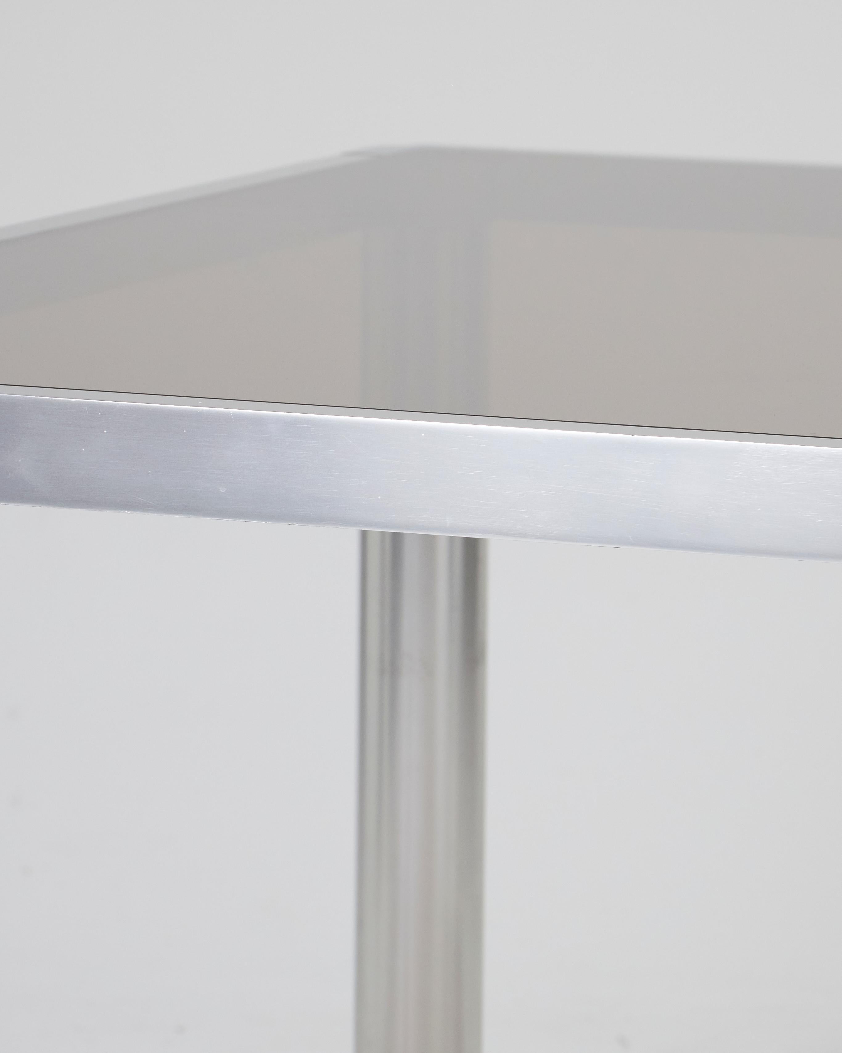 Métal Table de salle à manger en verre et chrome, années 1970 en vente
