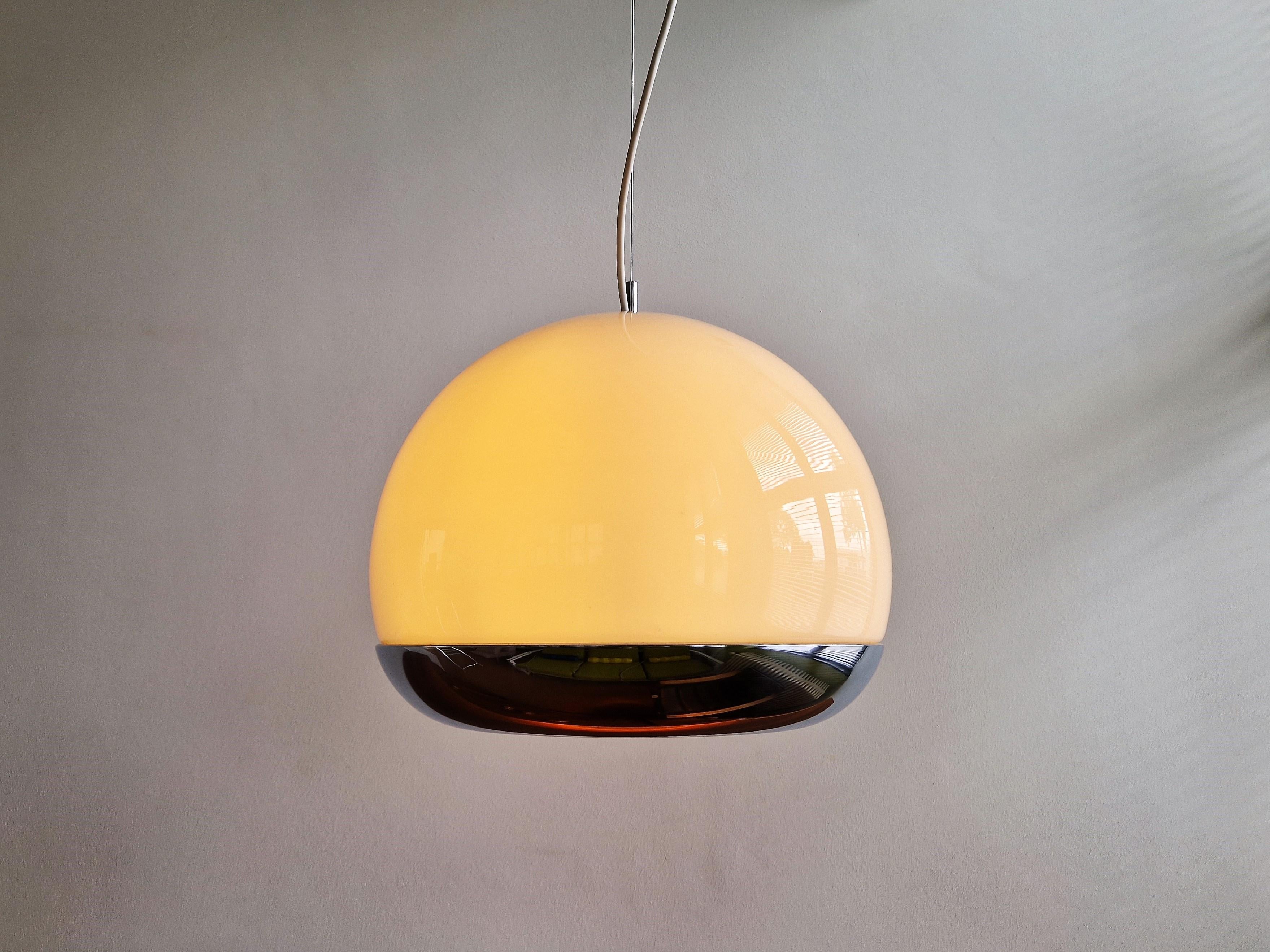 Late 20th Century Glass and Chrome Pendant Lamp by De Martini, Falconi & Fois for Reggiani For Sale