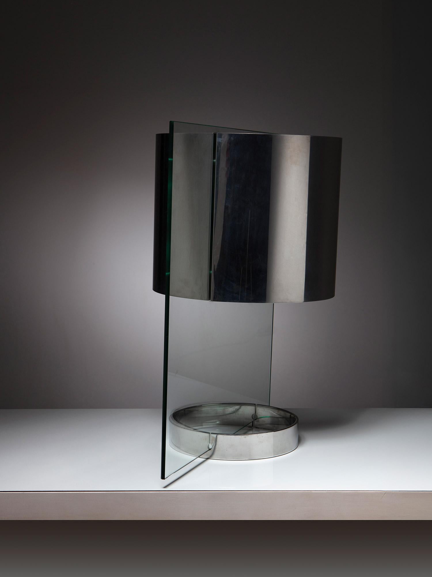Tischlampe aus Glas und Chrom von Ennio Chiggio für Lumenform, Italien, 1970er Jahre im Zustand „Gut“ im Angebot in Milan, IT