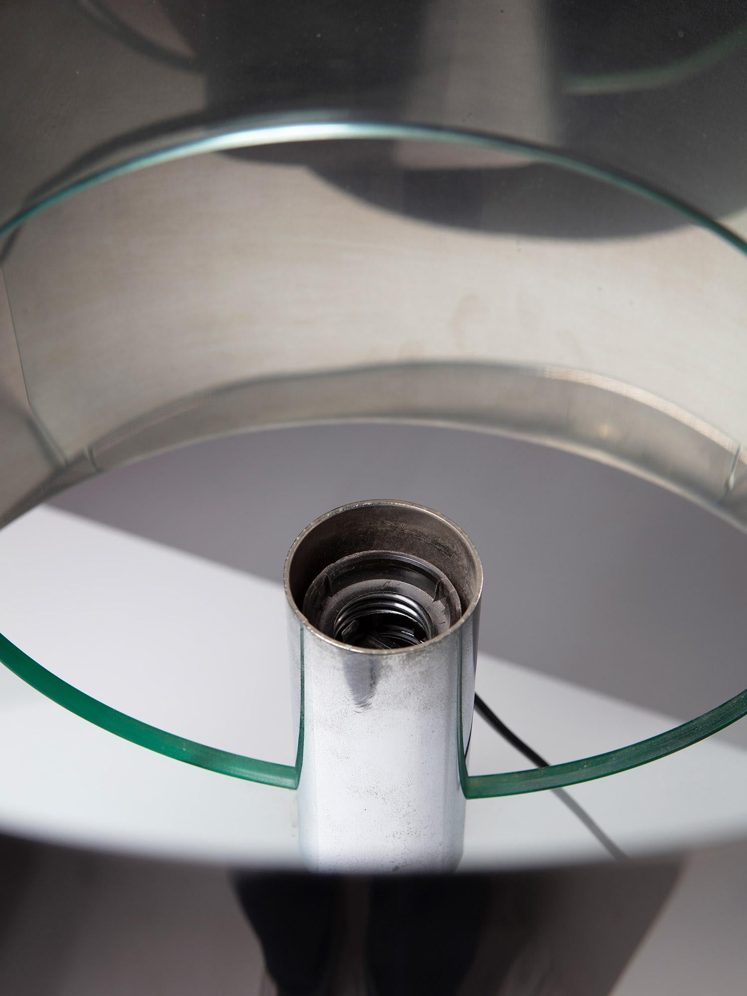 Tischlampe aus Glas und Chrom von Ennio Chiggio für Lumenform, Italien, 1970er Jahre (Metall) im Angebot