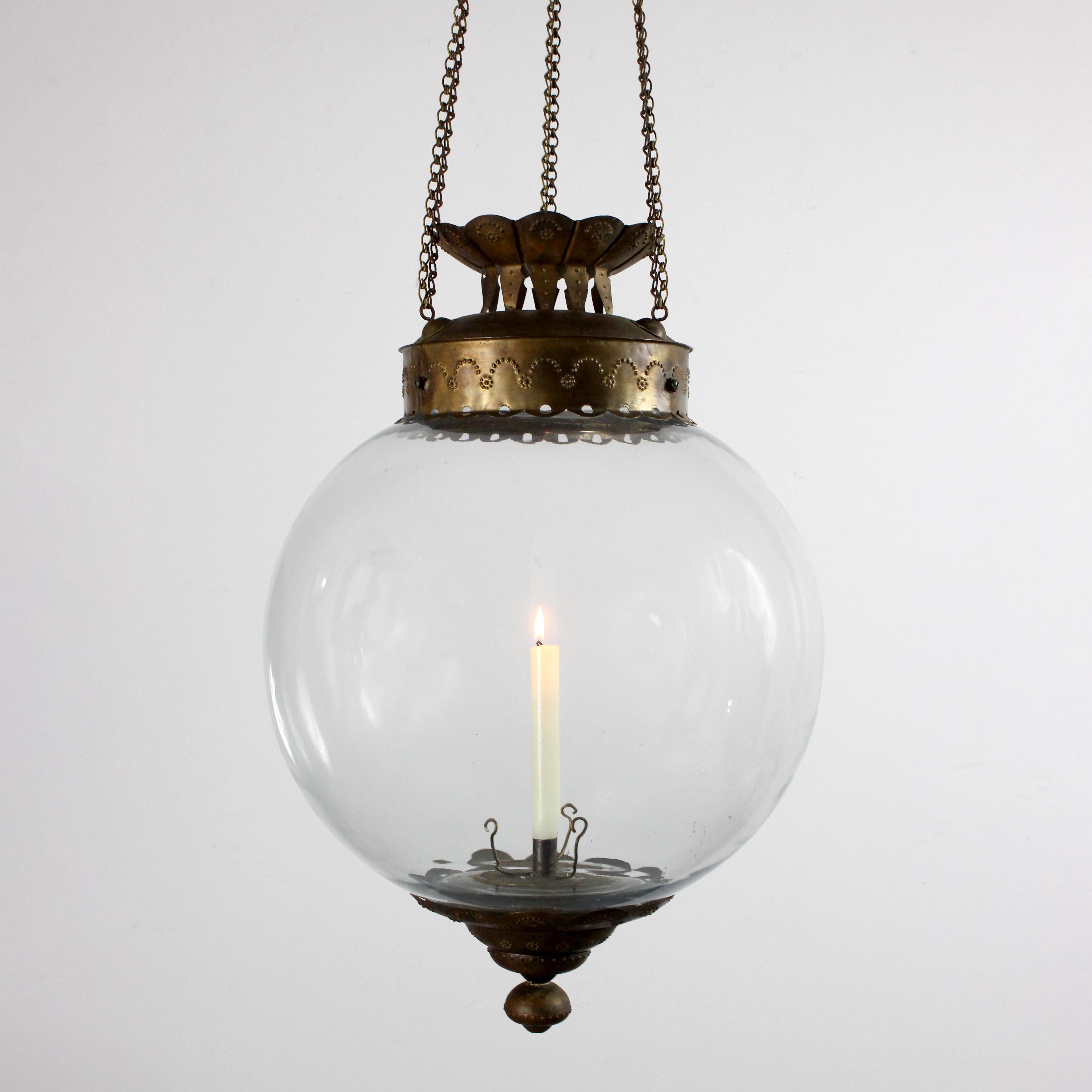 Glass and gilt brass lantern - Spain - c. 1960 (Spanisch) im Angebot