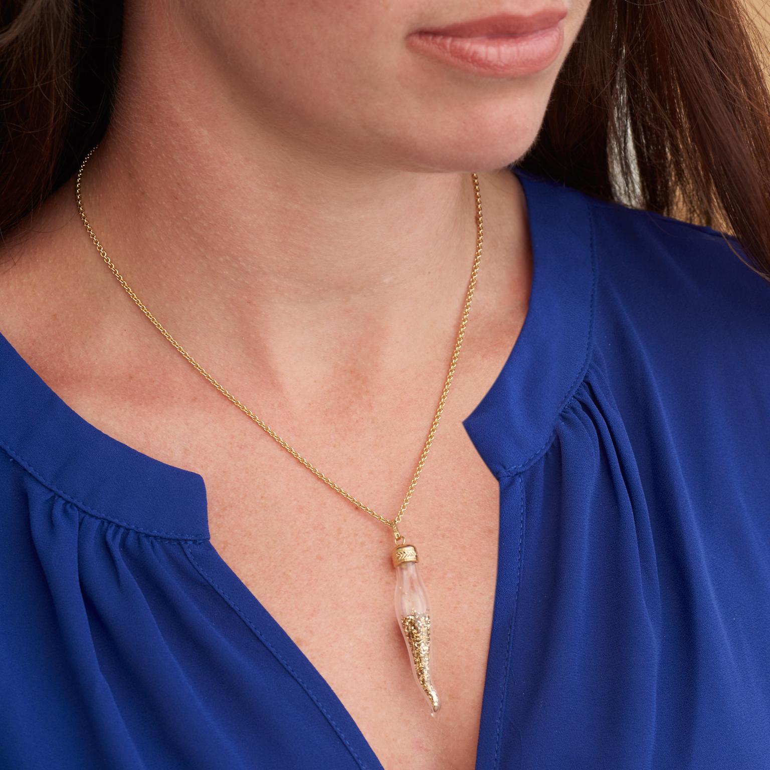gold italian horn necklace 