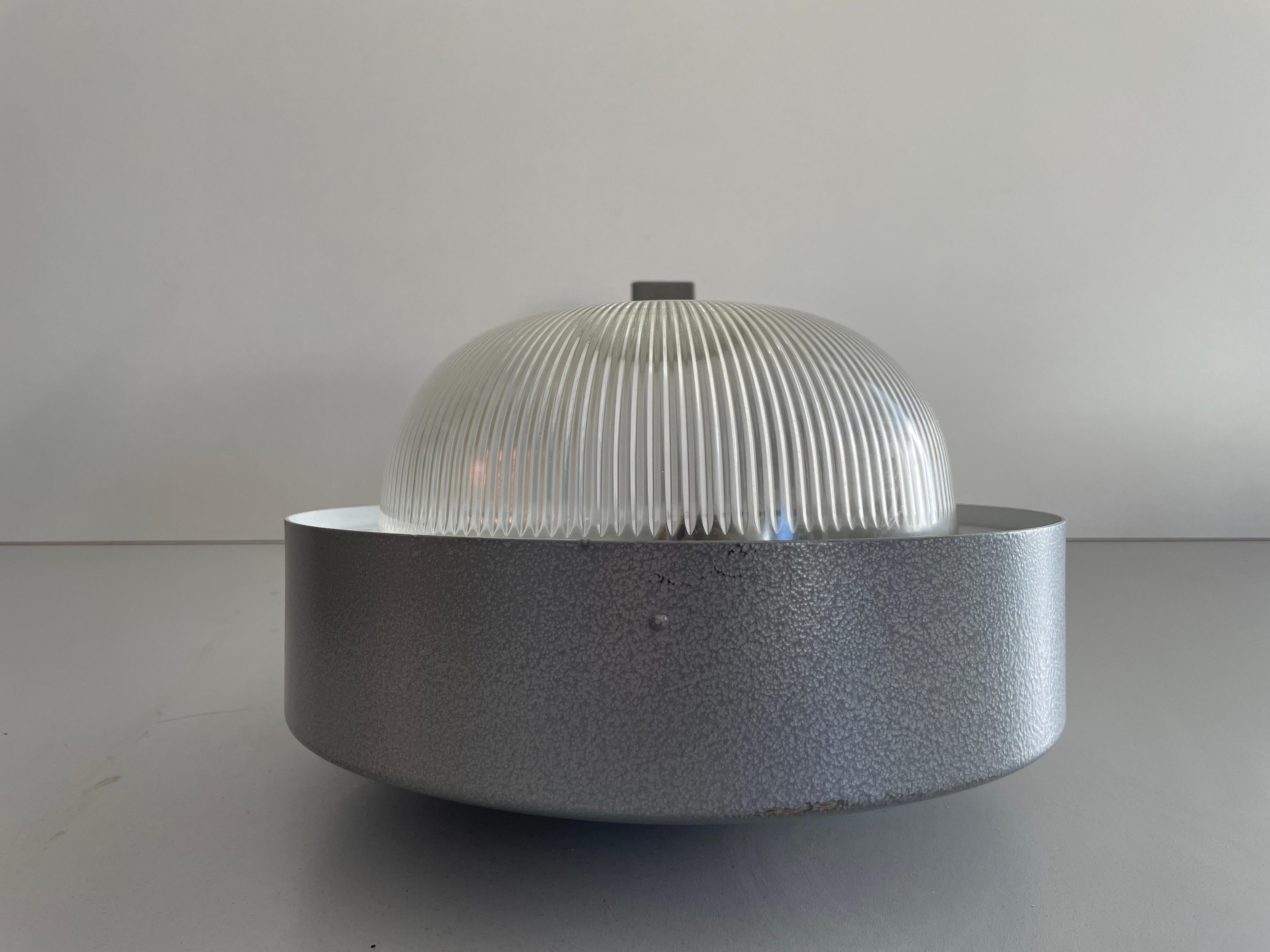 Großes Paar industrieller Außenleuchten aus Glas und grauem Metall, 1970er Jahre, Italien im Angebot 3