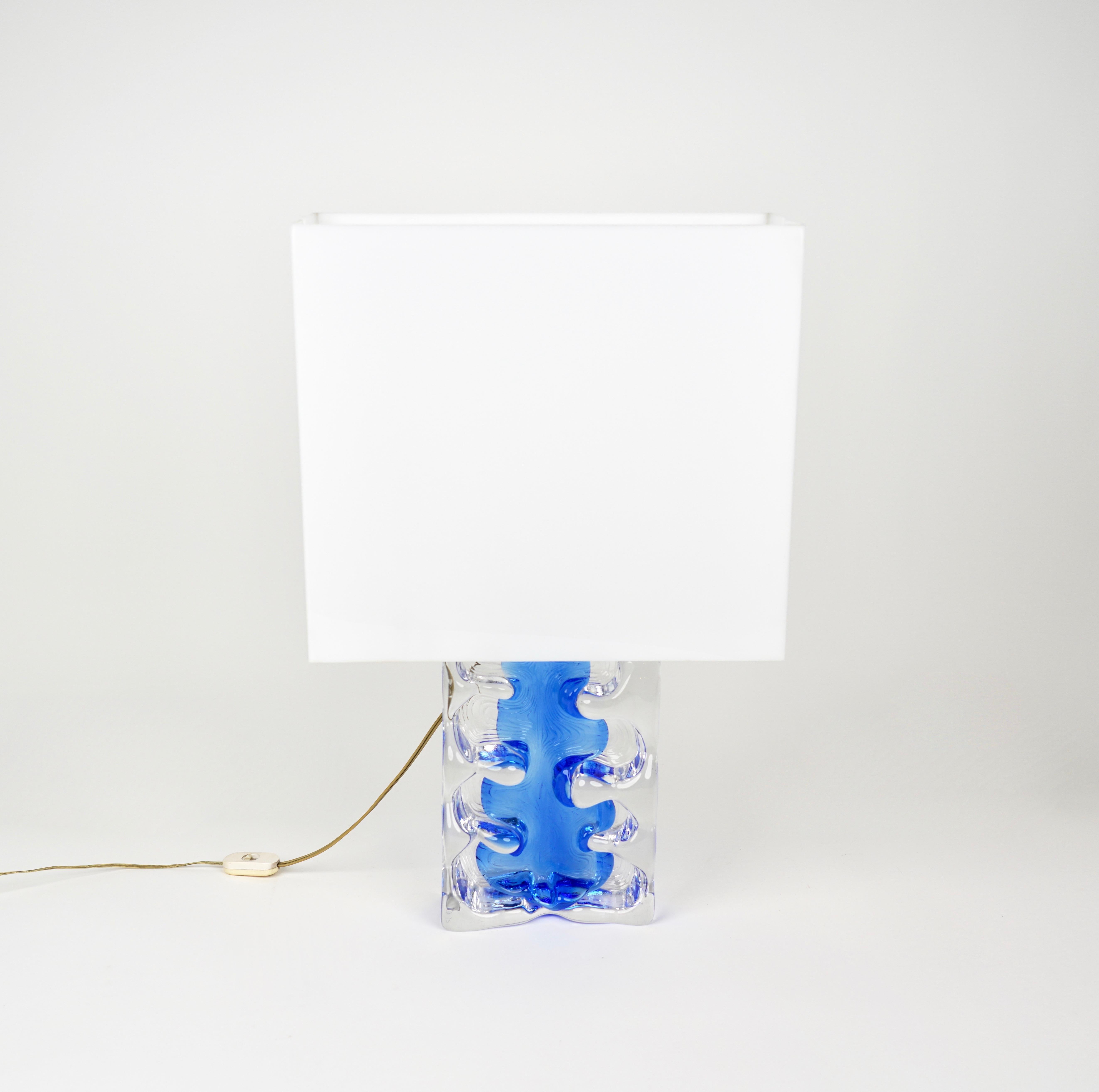 Mid-Century Modern Glass and Lucite Table Lamp by Daum France 1970s For Sale