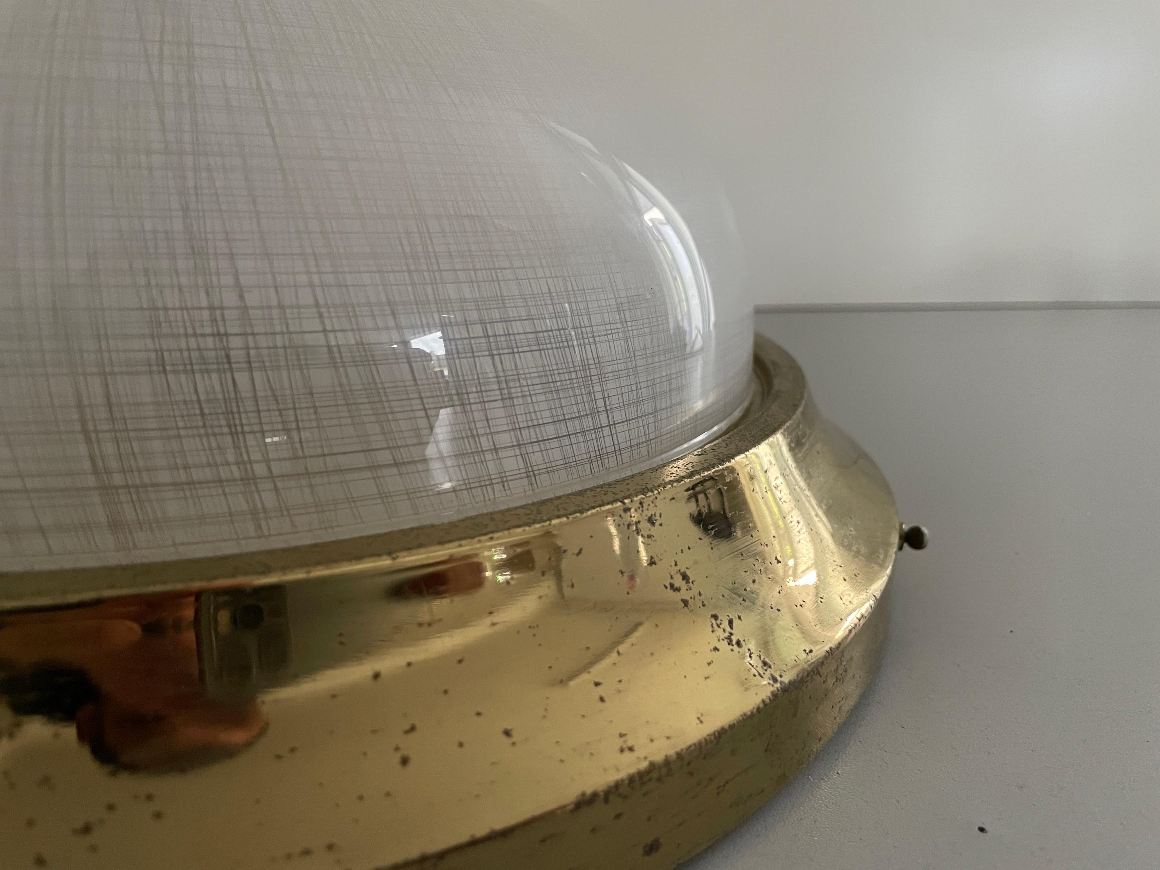 Glass and Messing Ceiling Lamp Flush Mount, 1960s, Italy For Sale 1