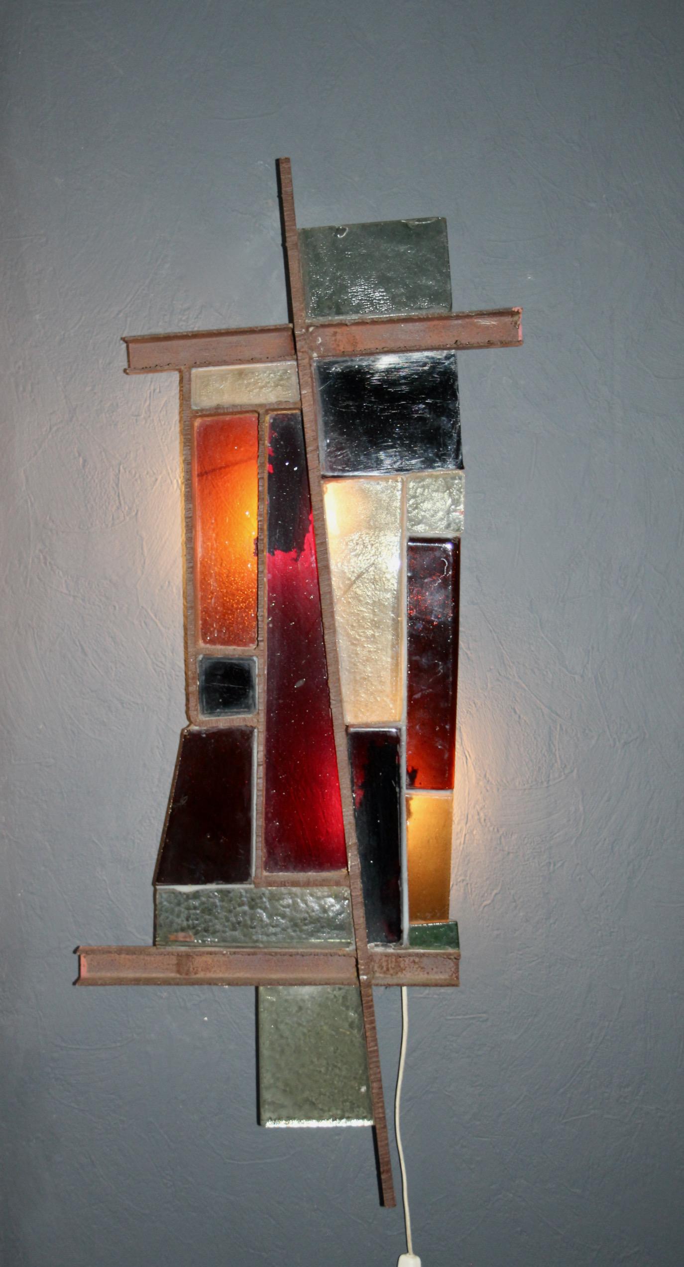 Großer Wandleuchter aus Glas und Metall im Angebot 3