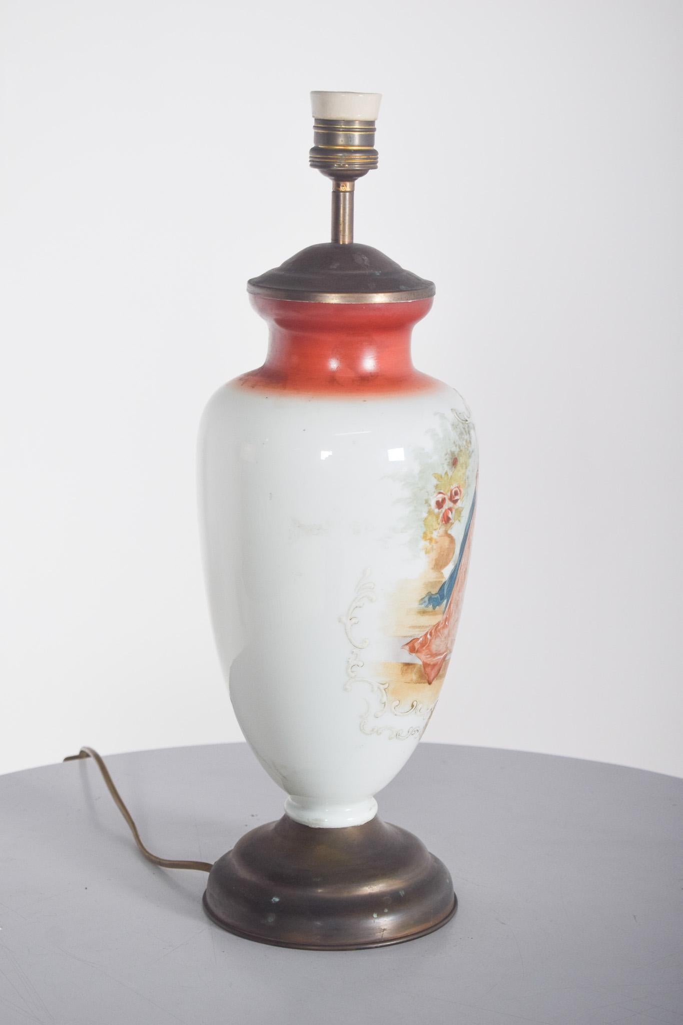 20ième siècle Lampe en verre et métal en forme de jarre en vente
