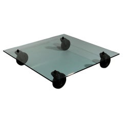 Niedriger Tisch aus Glas und Metall, zugeschrieben Gae Aulenti für Fontana Arte, 1970er Jahre