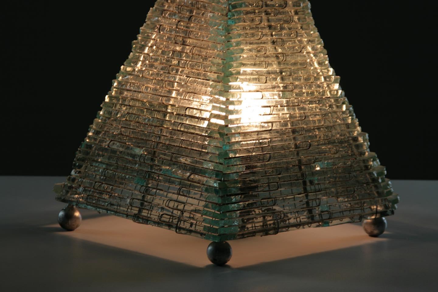 Glass and Metal Pyramid Table Lamp, 1970s For Sale 8