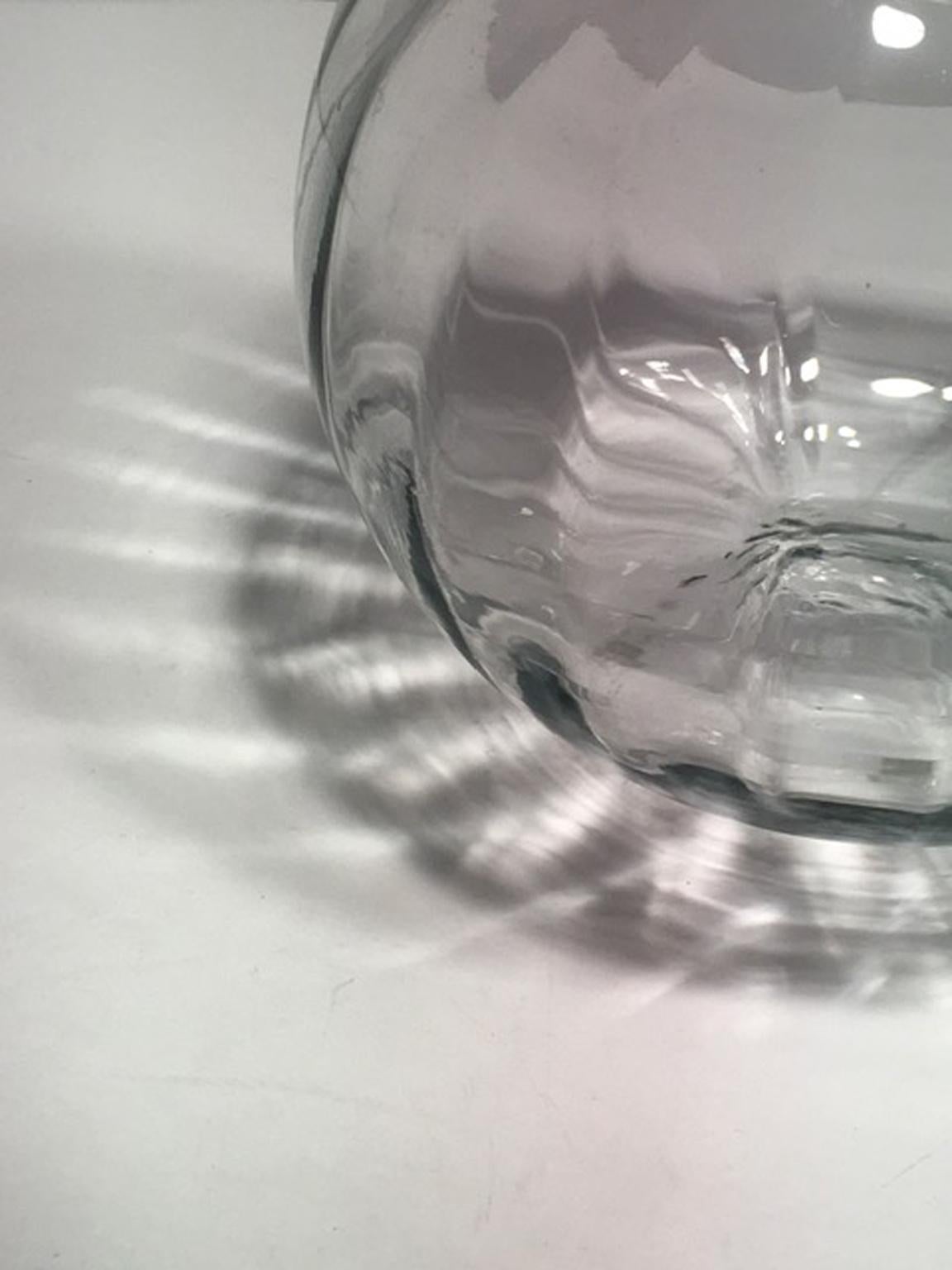 Plaqué argent Carafe à eau en verre et métal plaqué argent en vente