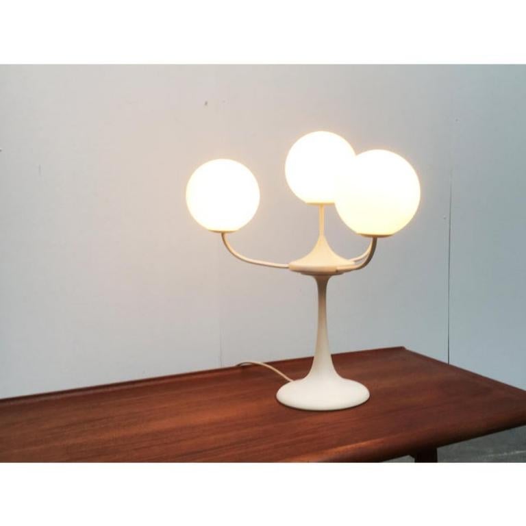 Tischlampe aus glas und metall von E.R. Nele für Temde, 1960er Jahre im Angebot 5