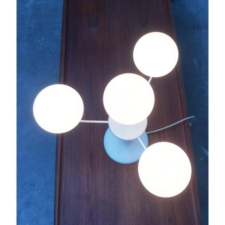 Tischlampe aus glas und metall von E.R. Nele für Temde, 1960er Jahre (Moderne der Mitte des Jahrhunderts) im Angebot