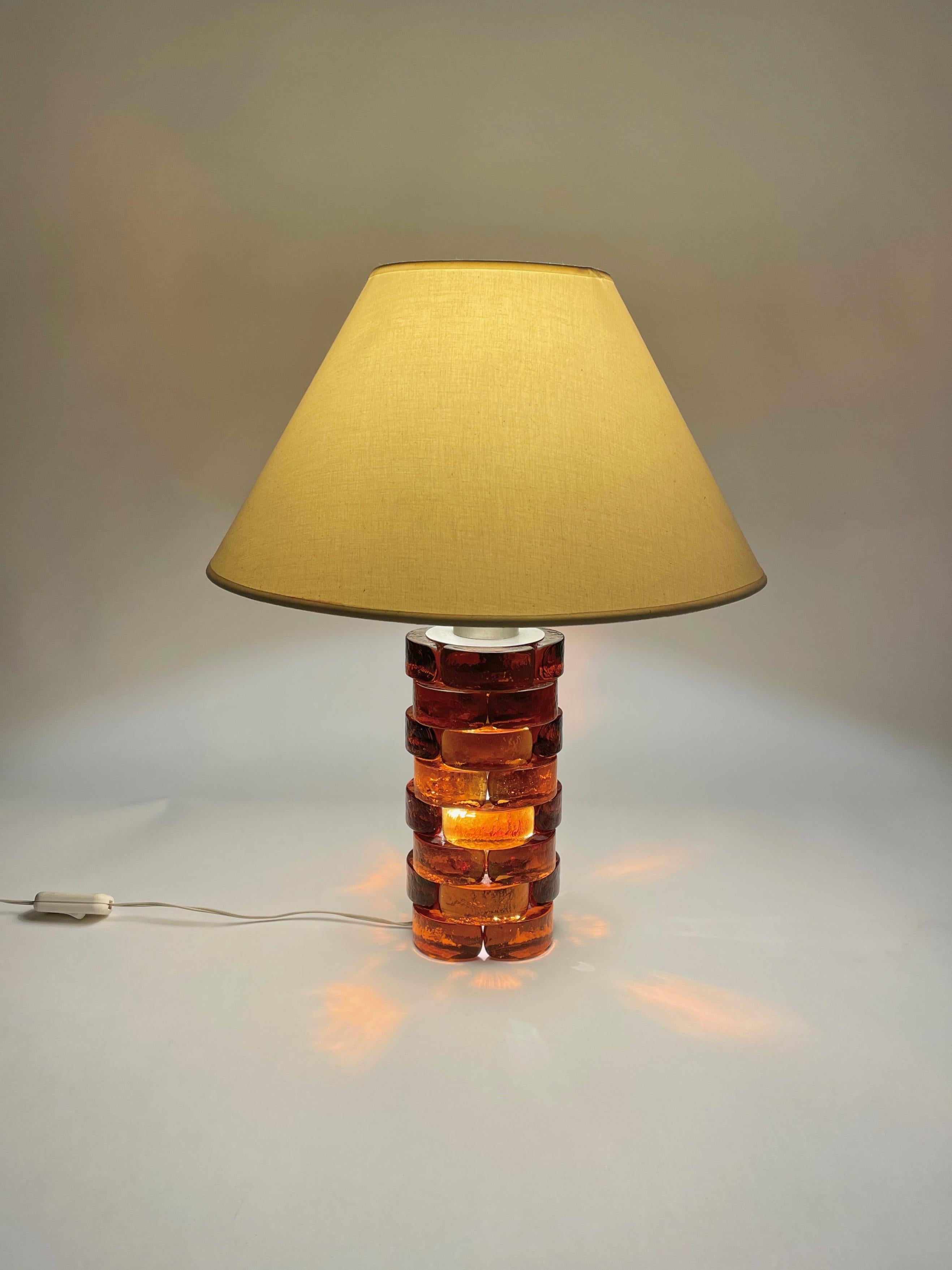 Glass and Metal Table Lamp by Poliarte, Italy, 1970s In Good Condition For Sale In Rome, IT