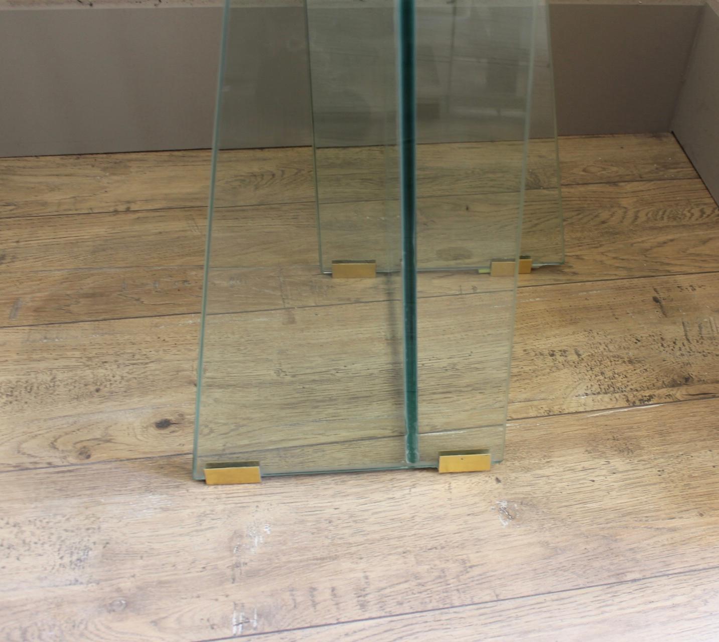 Glass and mirror pedestal table, asymmetrical, Fontana Arte style, 1970 For Sale 2