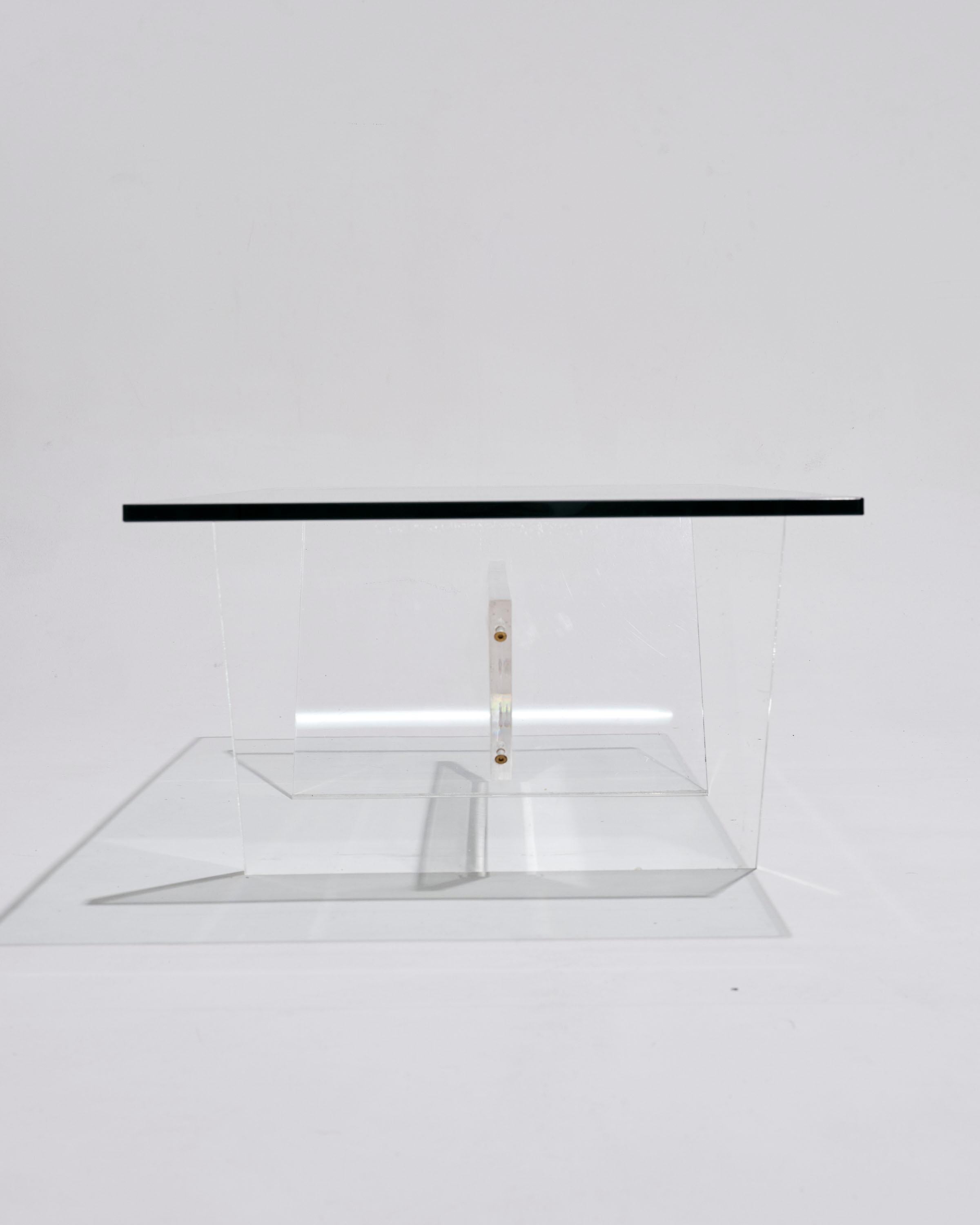 Mesa de centro de cristal y plexiglás, años 70 en venta 4