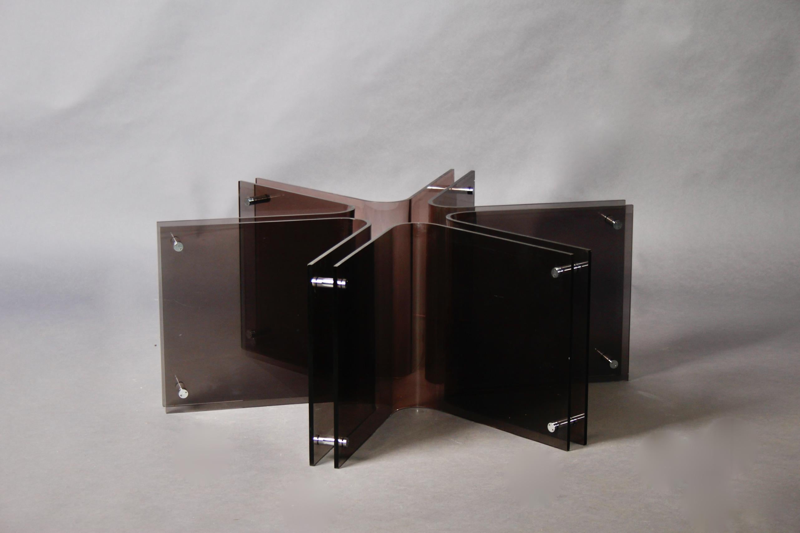 Plexiglass and glass coffee table dimensions with out glass H 37 by 97 cm 