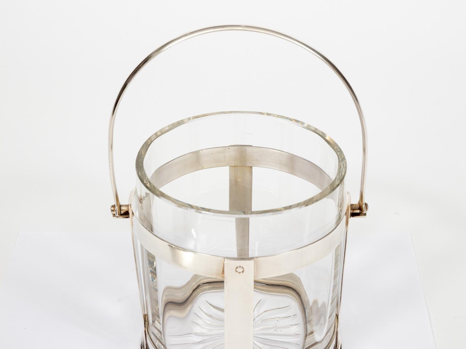 Glass and Silver Biscuit Barrel In Good Condition For Sale In Stamford, CT