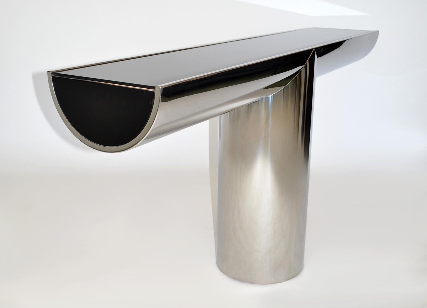 Postmoderne Console 