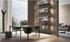 Horizontaler Hängeschrank aus Glas und Walnussholz