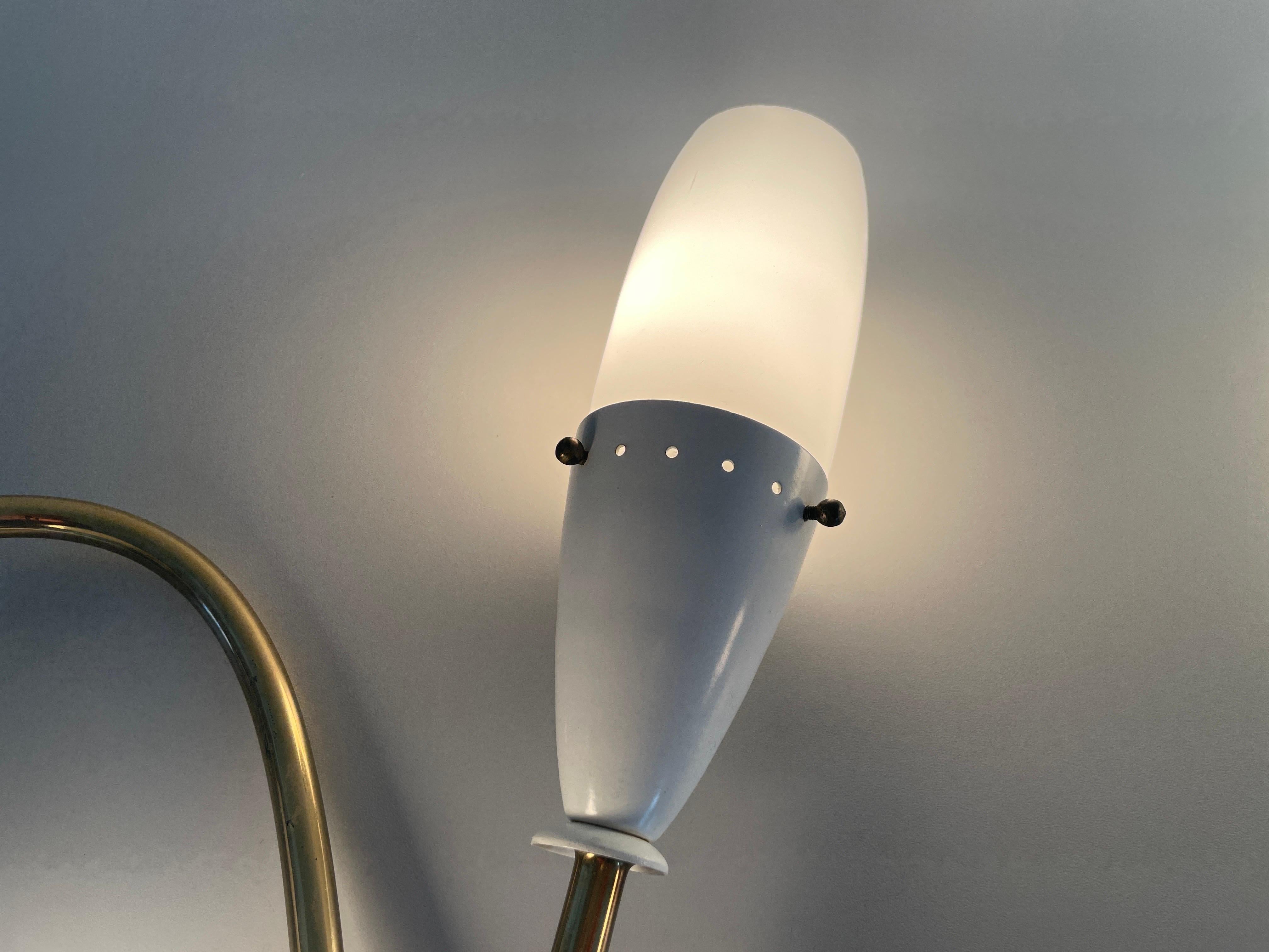 Coppia di lampade Sputnik in vetro e metallo bianco, anni '50, Italia in vendita 6