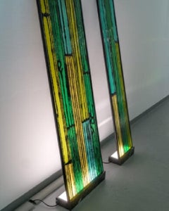 Kleine Stehlampe GLASS AND WOOD von Richard Woods für Wonderglass