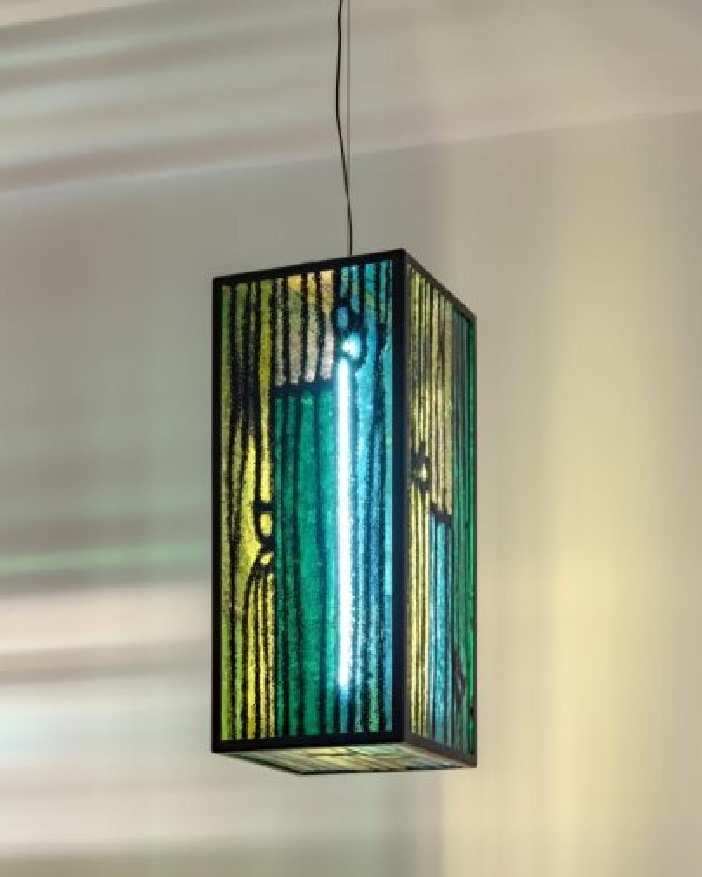 Italian GLASS AND WOOD Vertical pendant lamp by Richard Woods for Wonderglass For Sale